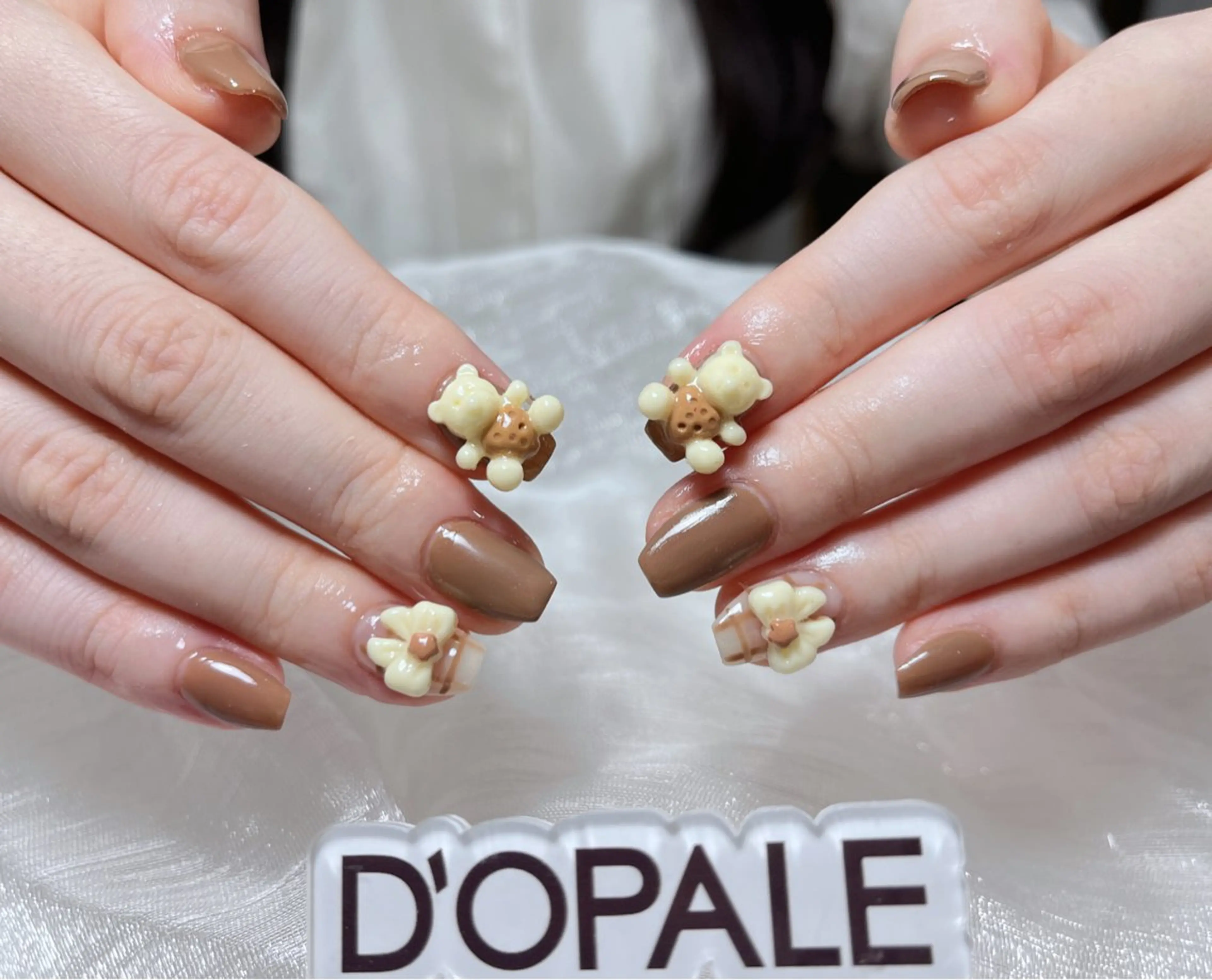 ネイル DOPALE、もも 彦奇のネイルデザイン