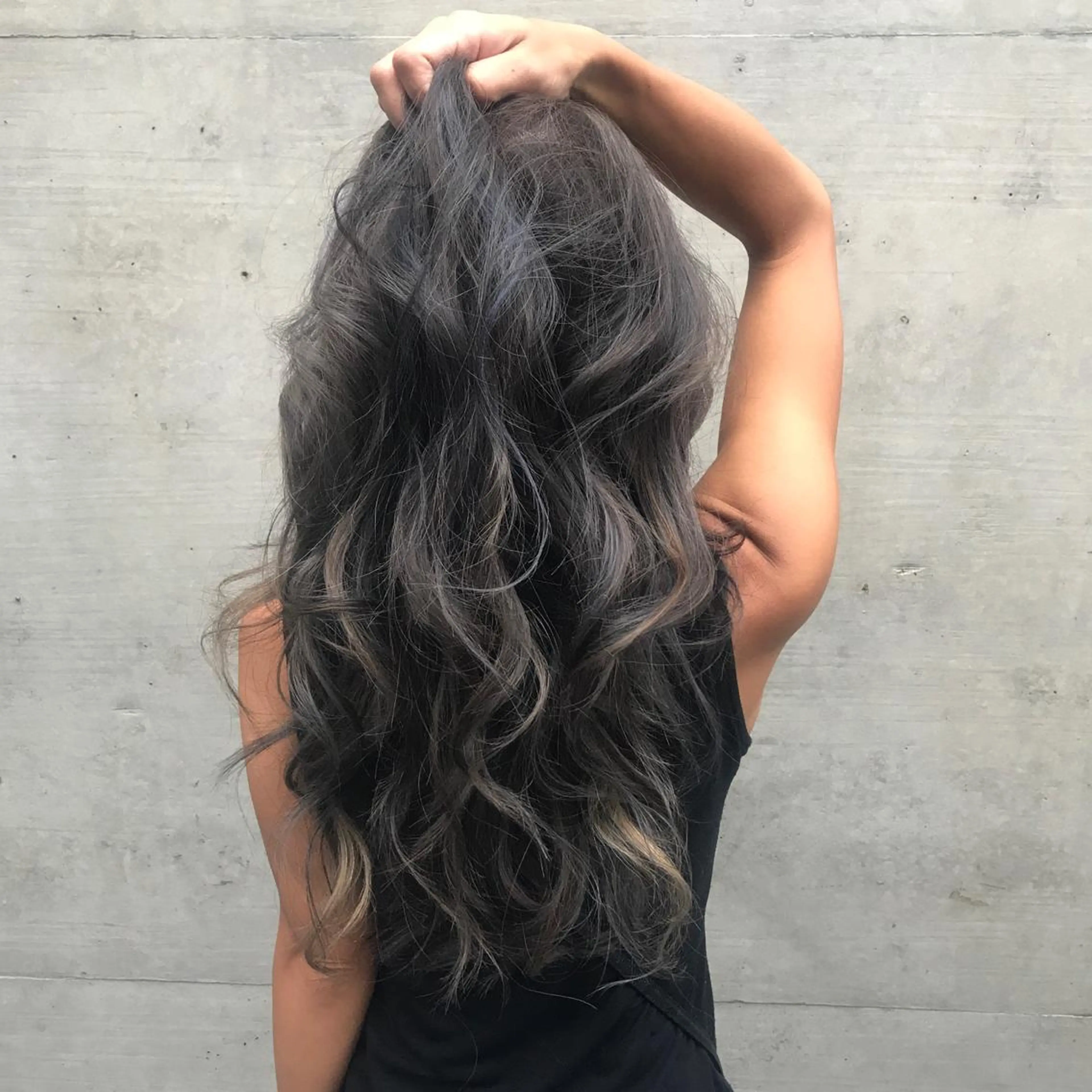 ロング カラー グレージュ ハイライトカラー ハイライト ていねい技術No.1 🌈諏訪 健太のヘアスタイル
