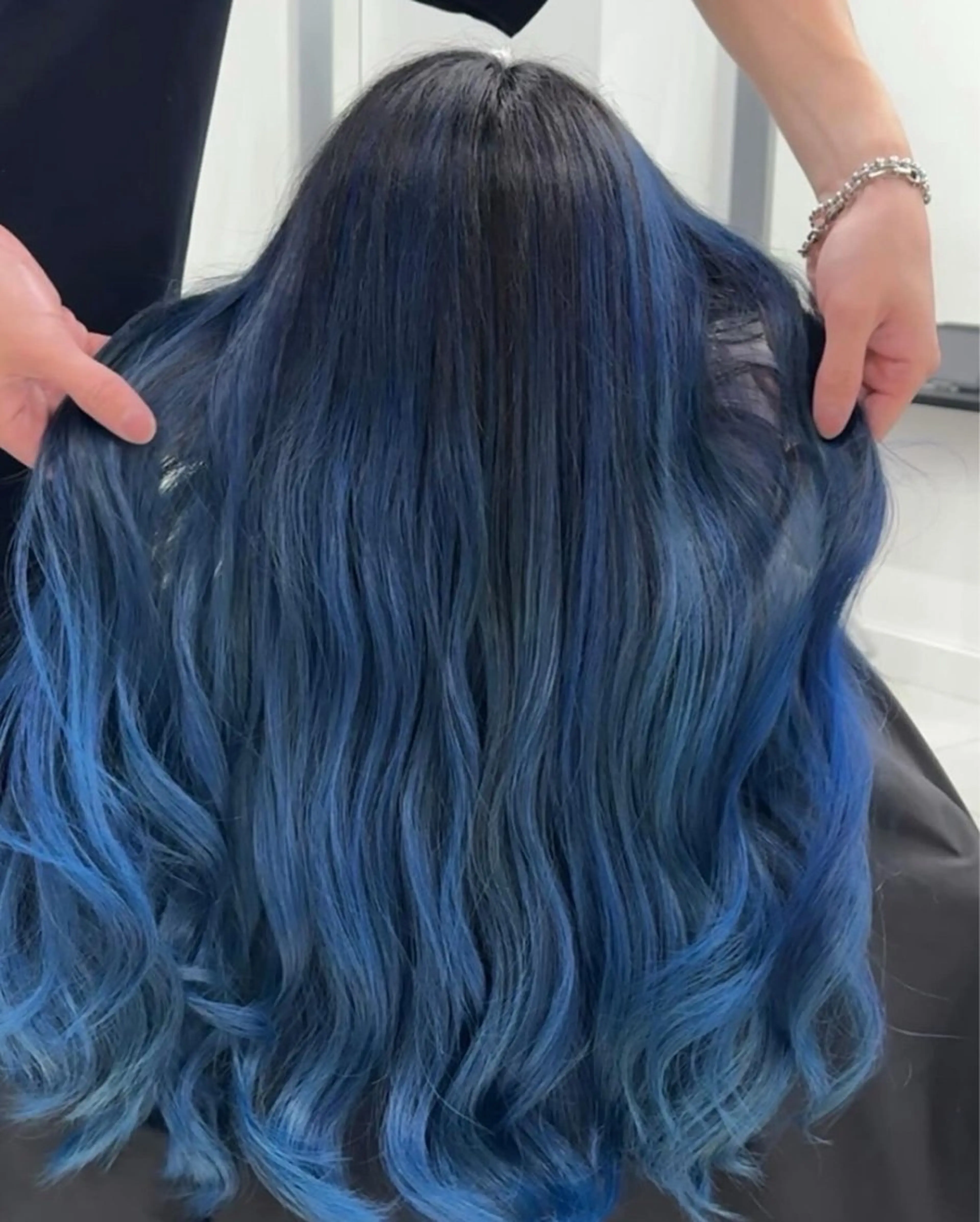 ロング カラー バレイヤージュ ブリーチ ケアブリーチ ダブルカラー ハイライトカラー カット ヘアカラー トリートメント ヘアセット Rikuto/原宿 /バレイヤージュのヘアスタイル