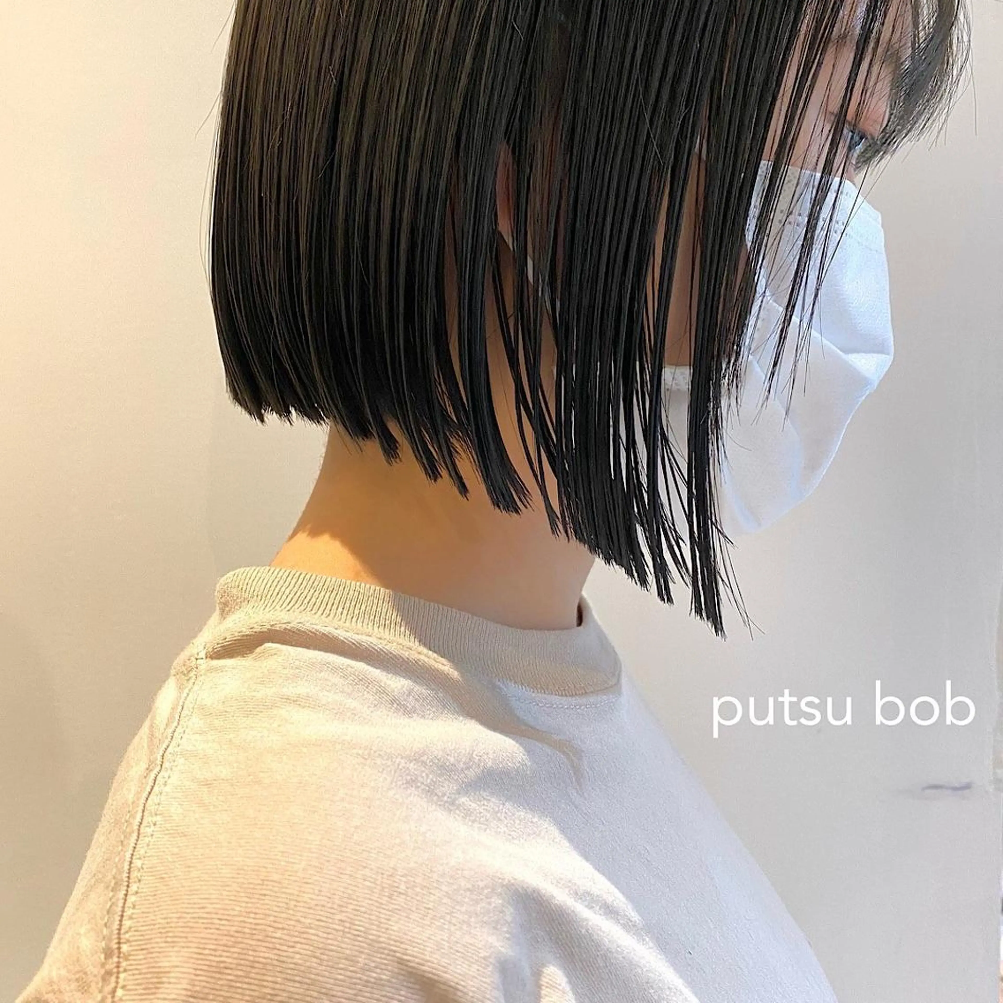 ショート 切りっぱなしボブ ボブ センターパート/ 暖色カラーayuのヘアスタイル