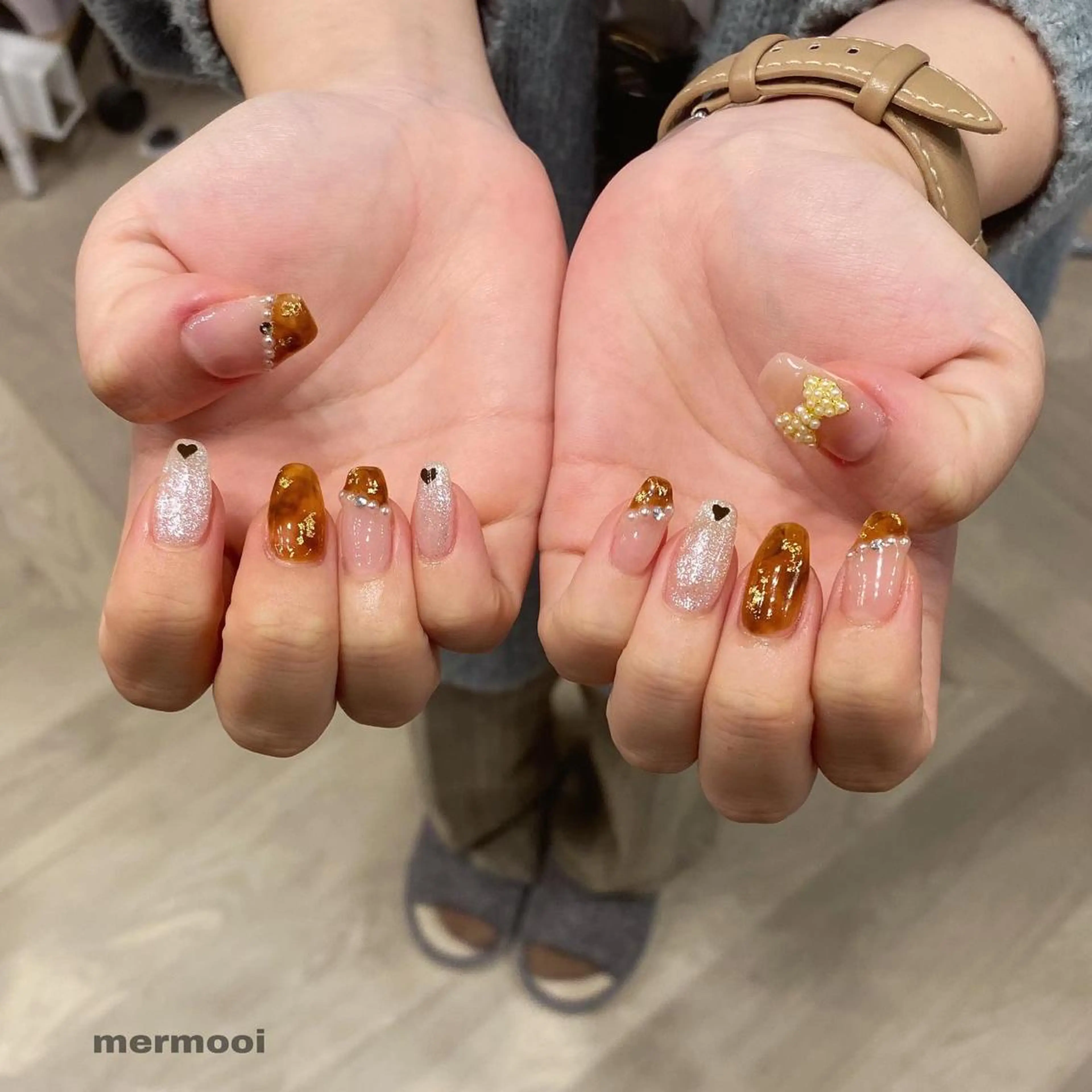 ネイル べっ甲ネイル フットネイル 韓国ネイル リボン ワンホンネイル ハンドネイル mermooi nailのネイルデザイン