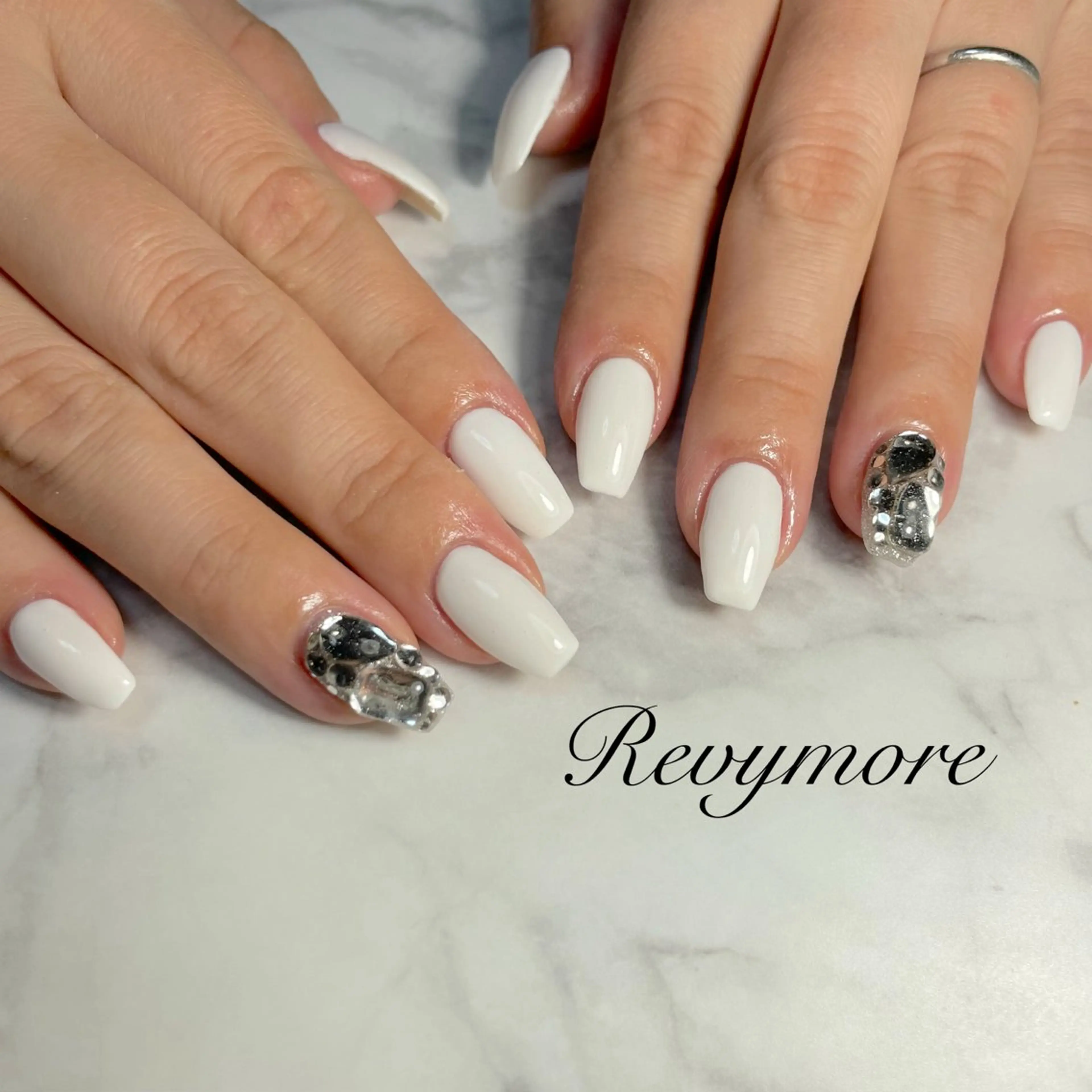 ネイル ハンドネイル フットネイル nail salon Revymore所属・nail salon Revymoreのネイルデザイン