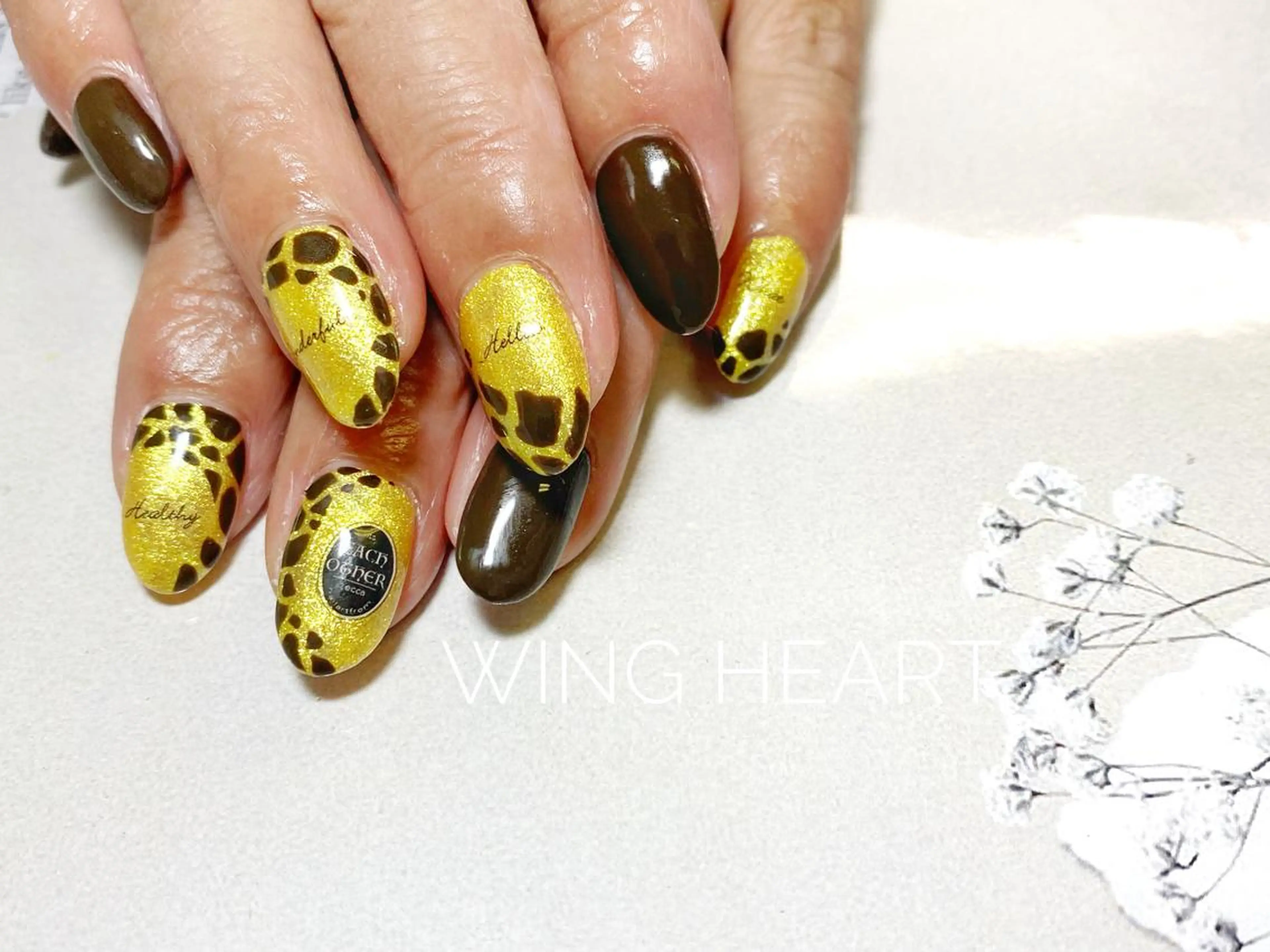 ネイル O. AKINAのネイルデザイン