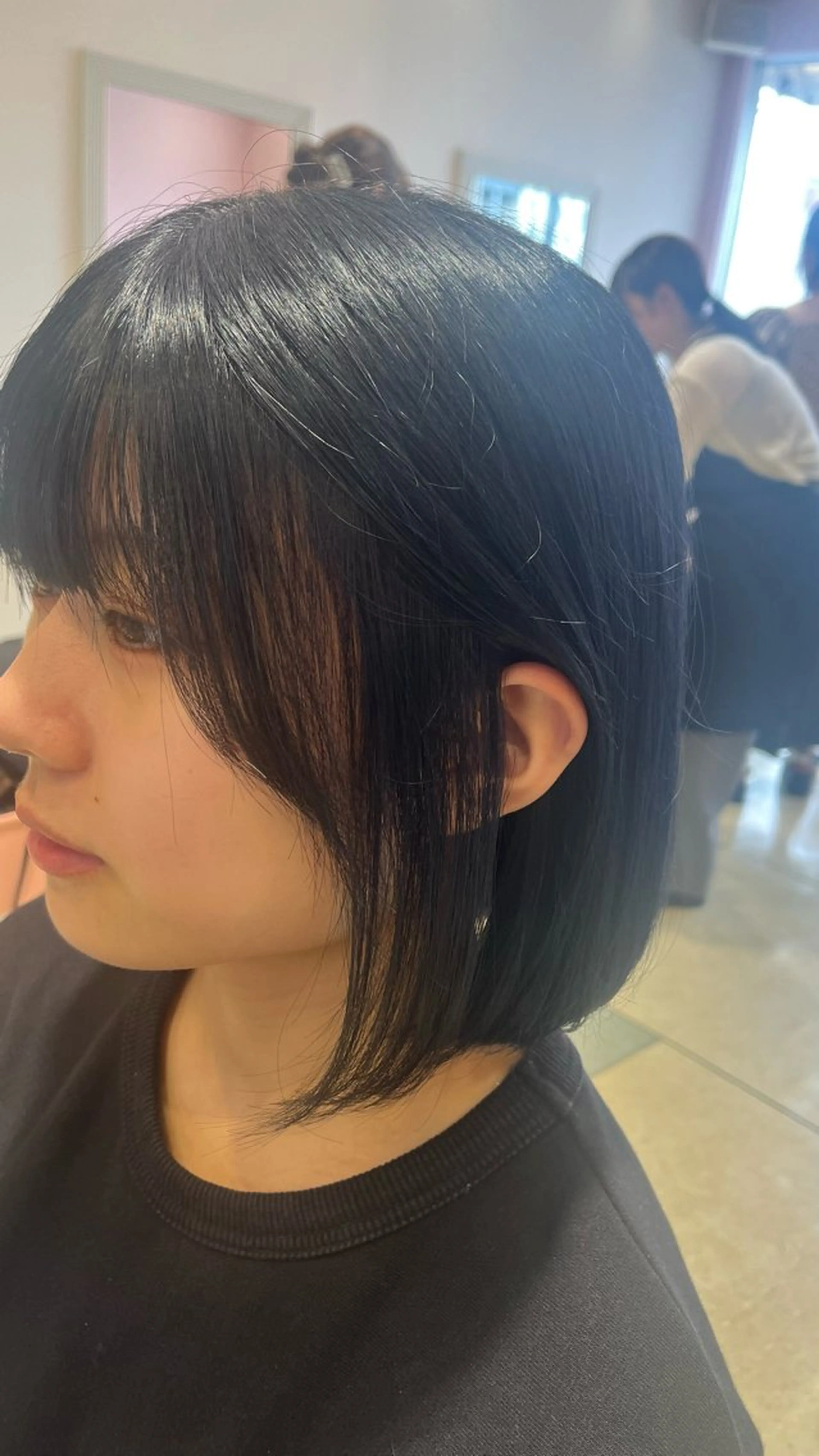 ミディアム カラー カット 縮毛矯正 ベージュカラー⌇﻿ くびれヘア.𐙚心音のヘアスタイル