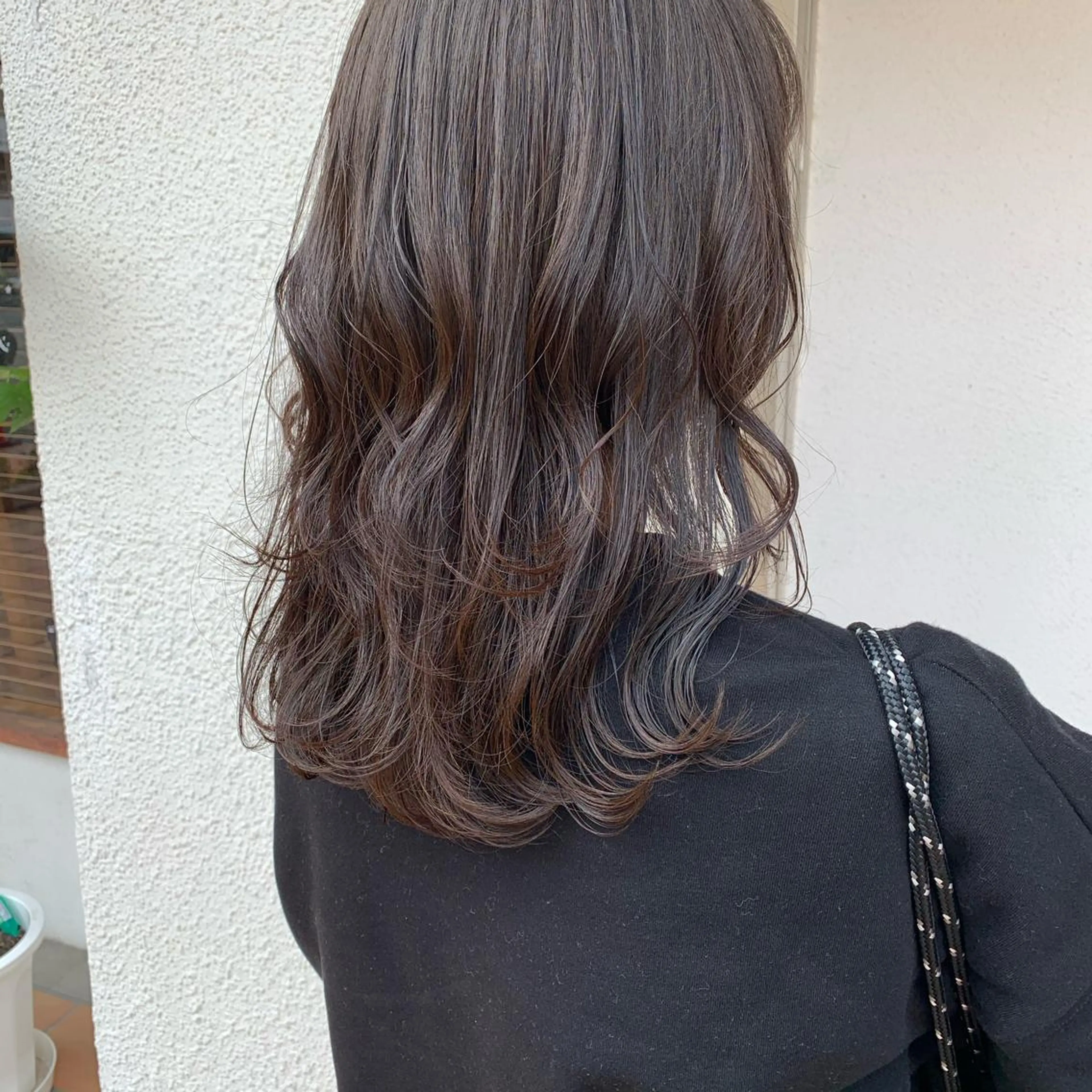 ミディアム 中津/柔らかカラー/ ナガオ イズミのヘアスタイル