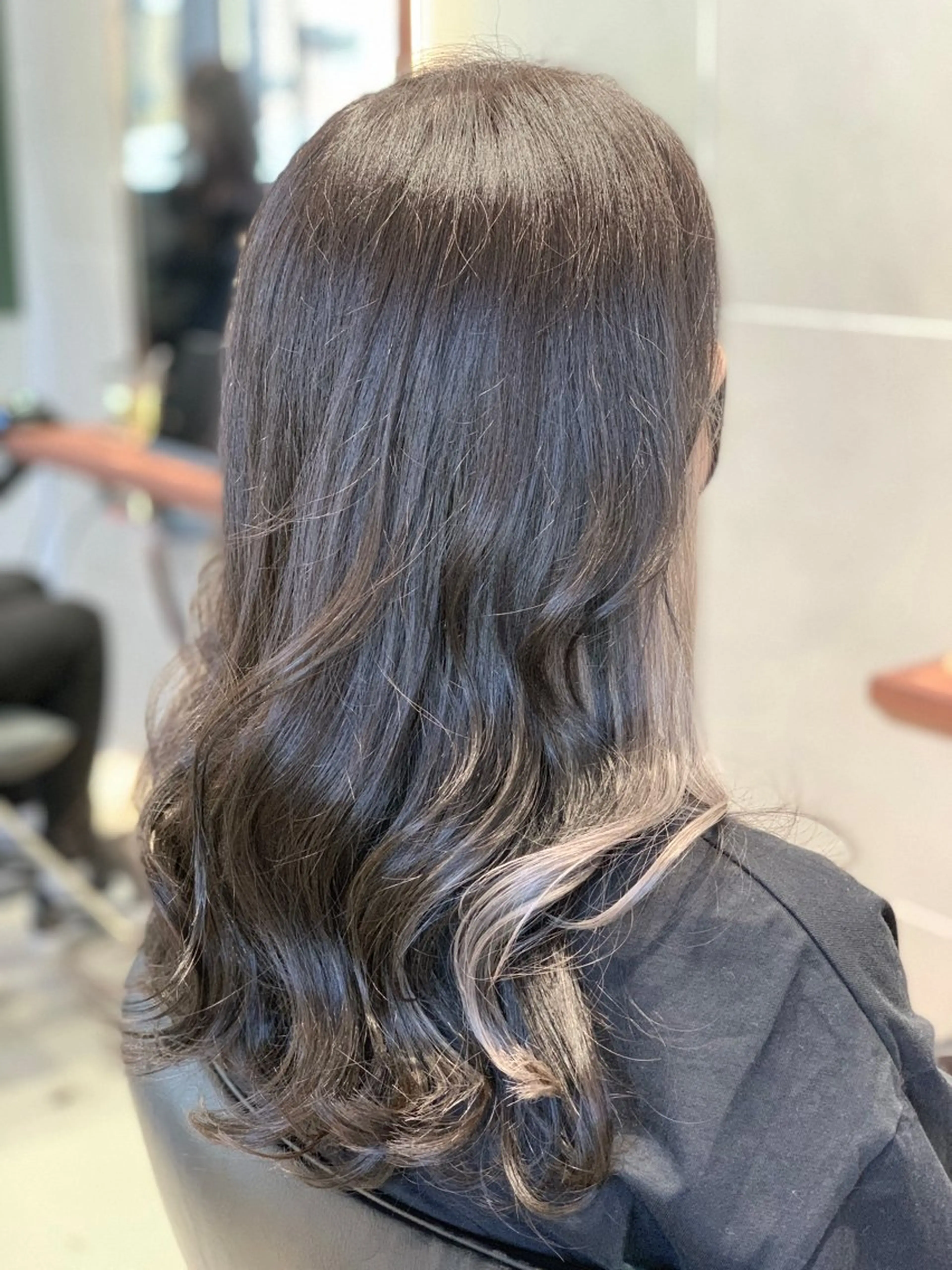 ロング カット ヘアカラー トリートメント 幡野 葵のヘアスタイル