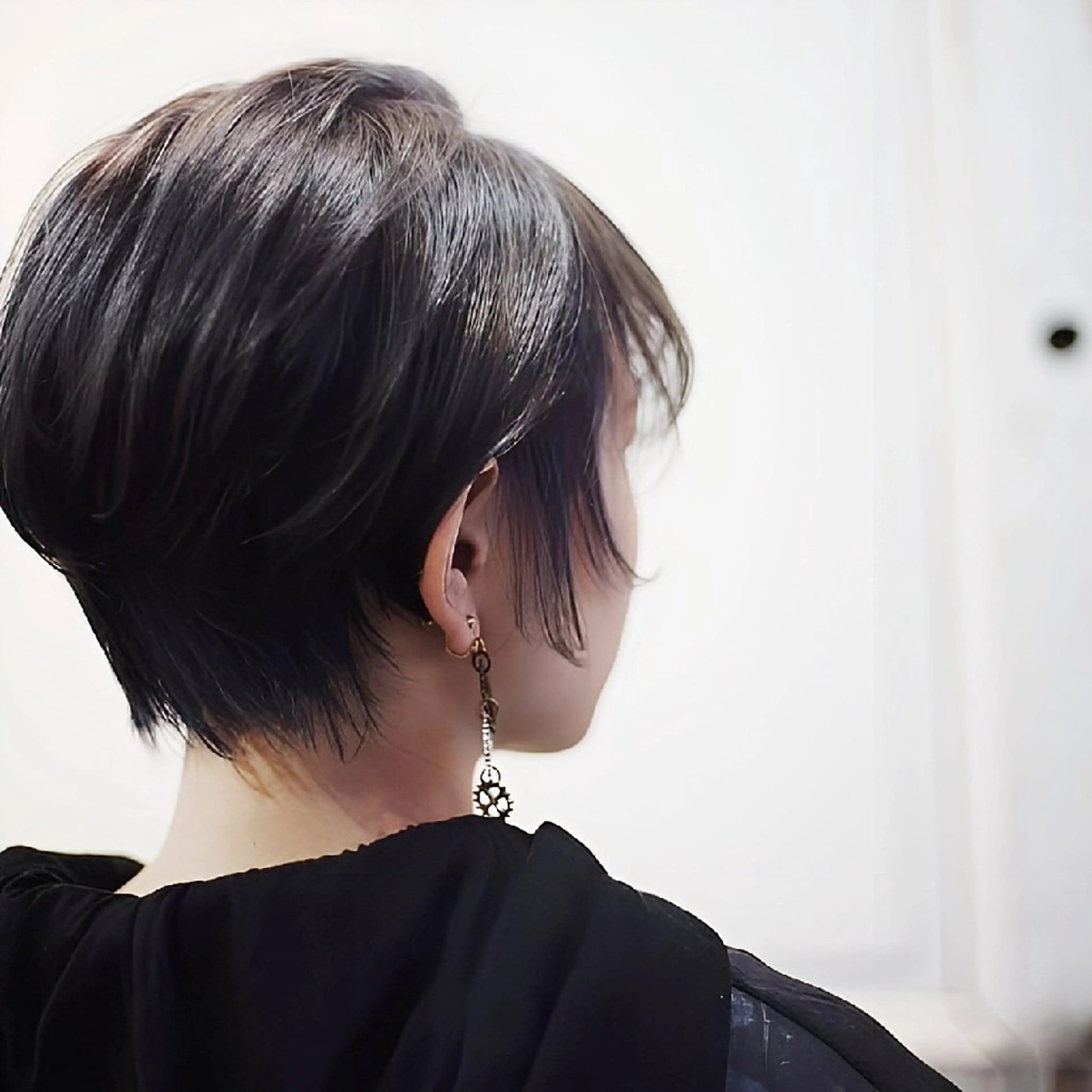 ショート カット ヘアカラー KUGE AKIFUMIのヘアスタイル