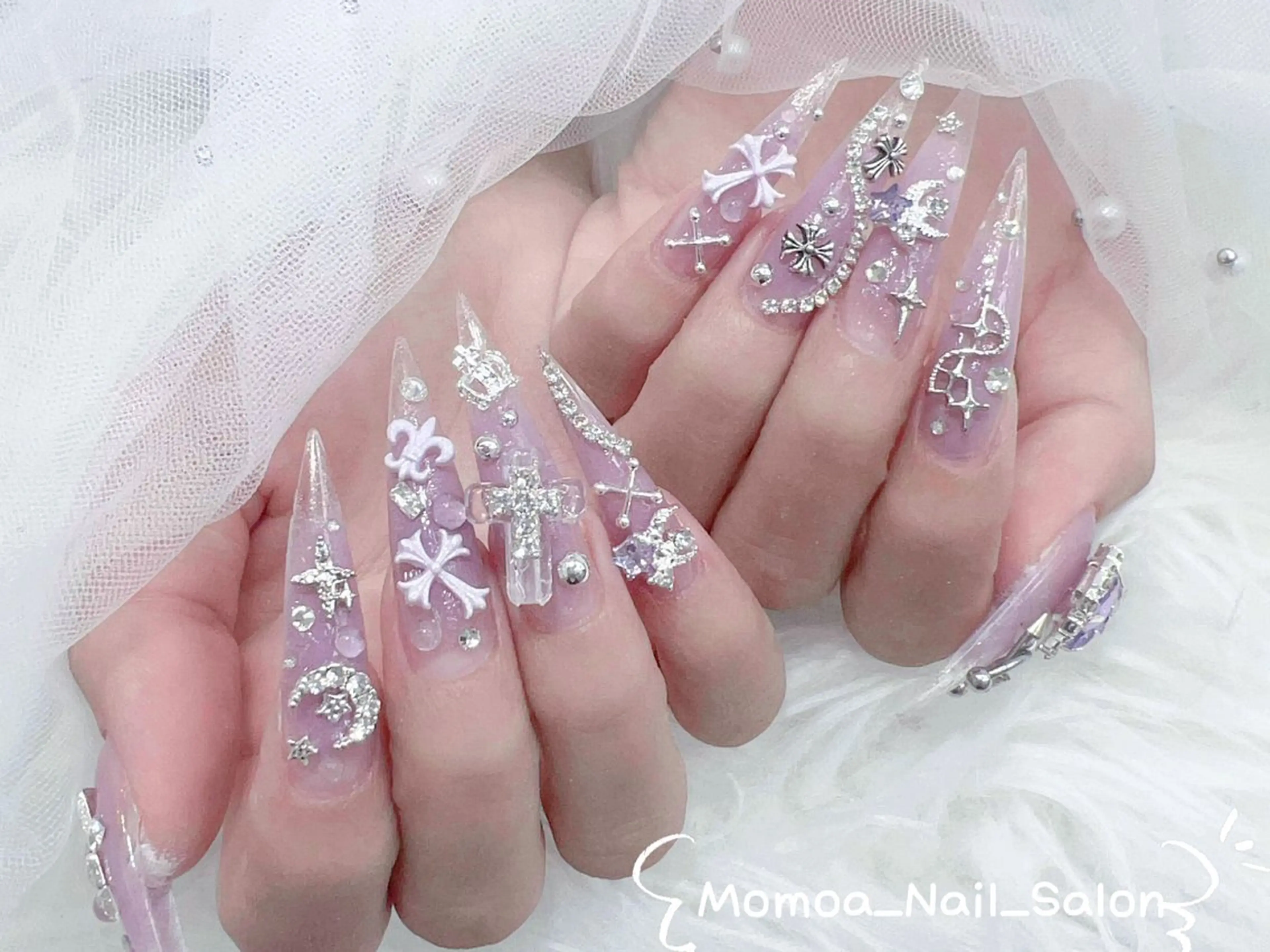 ネイル 成人式 ロングネイル マグネットネイル 大理石ネイル(マーブル) リボン ハンドネイル Momoa nail salon所属・MoMoA Nail ネイル長さ出し専門店のネイルデザイン