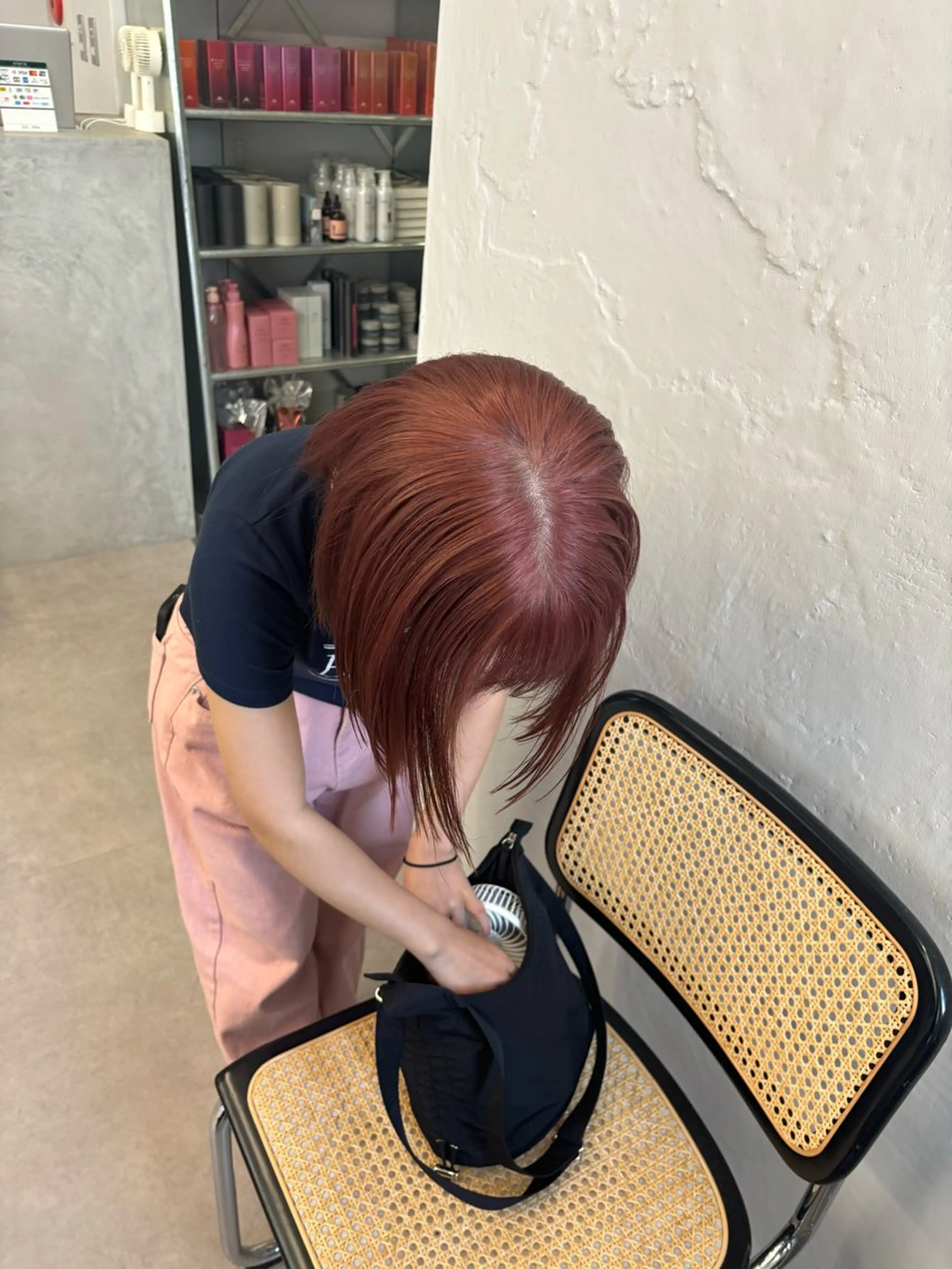 カラー ベージュカラー ブリーチ ピンクカラー ピンクベージュ ボブ amu/ブリーチなし ダブルカラーのヘアスタイル