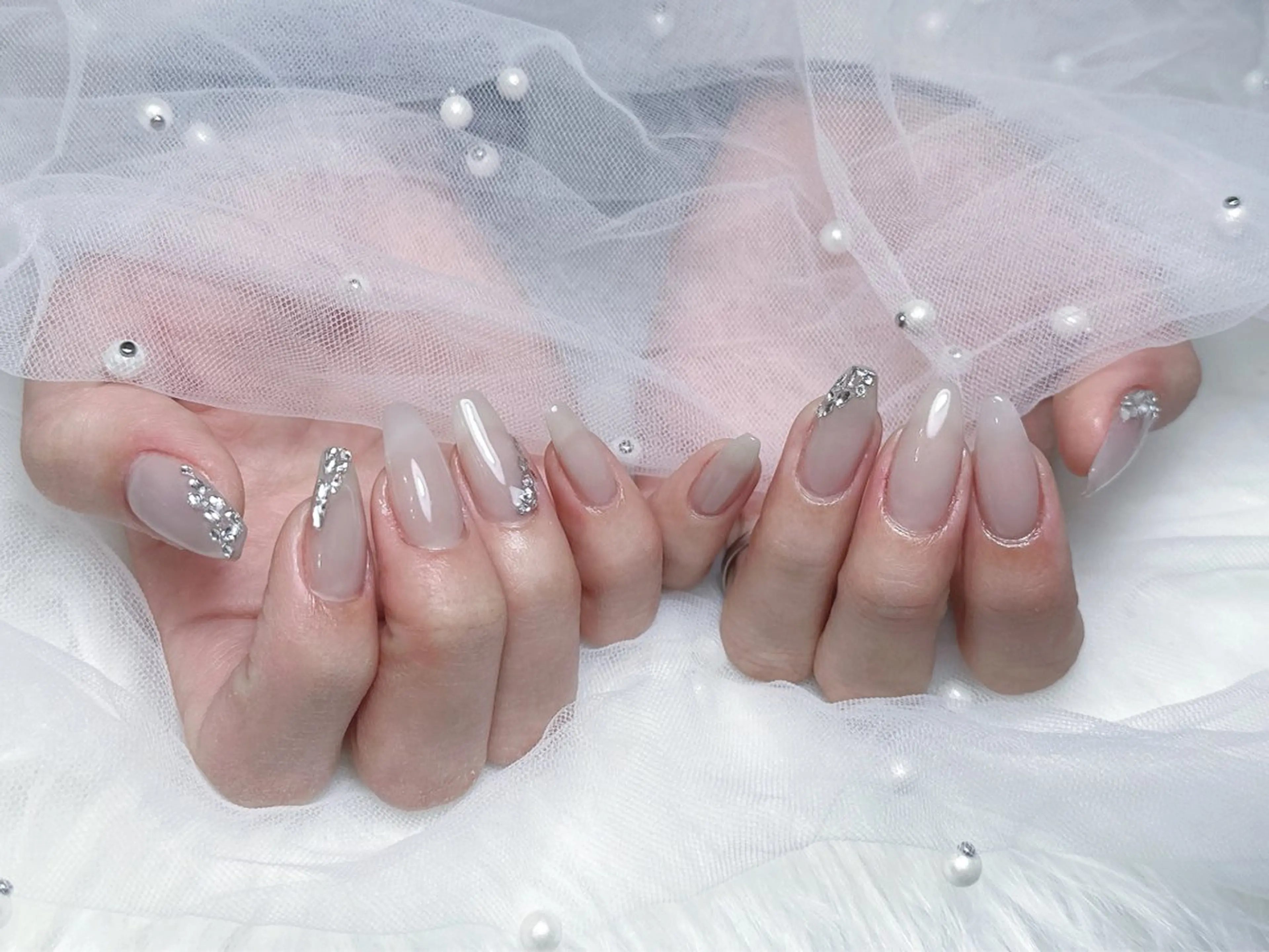 ネイル ストーンネイル ハンドネイル 【Eclat エクラ】nail&beauty所属・Eclat〔エクラ〕 MOEKA𝜗𝜚*のネイルデザイン