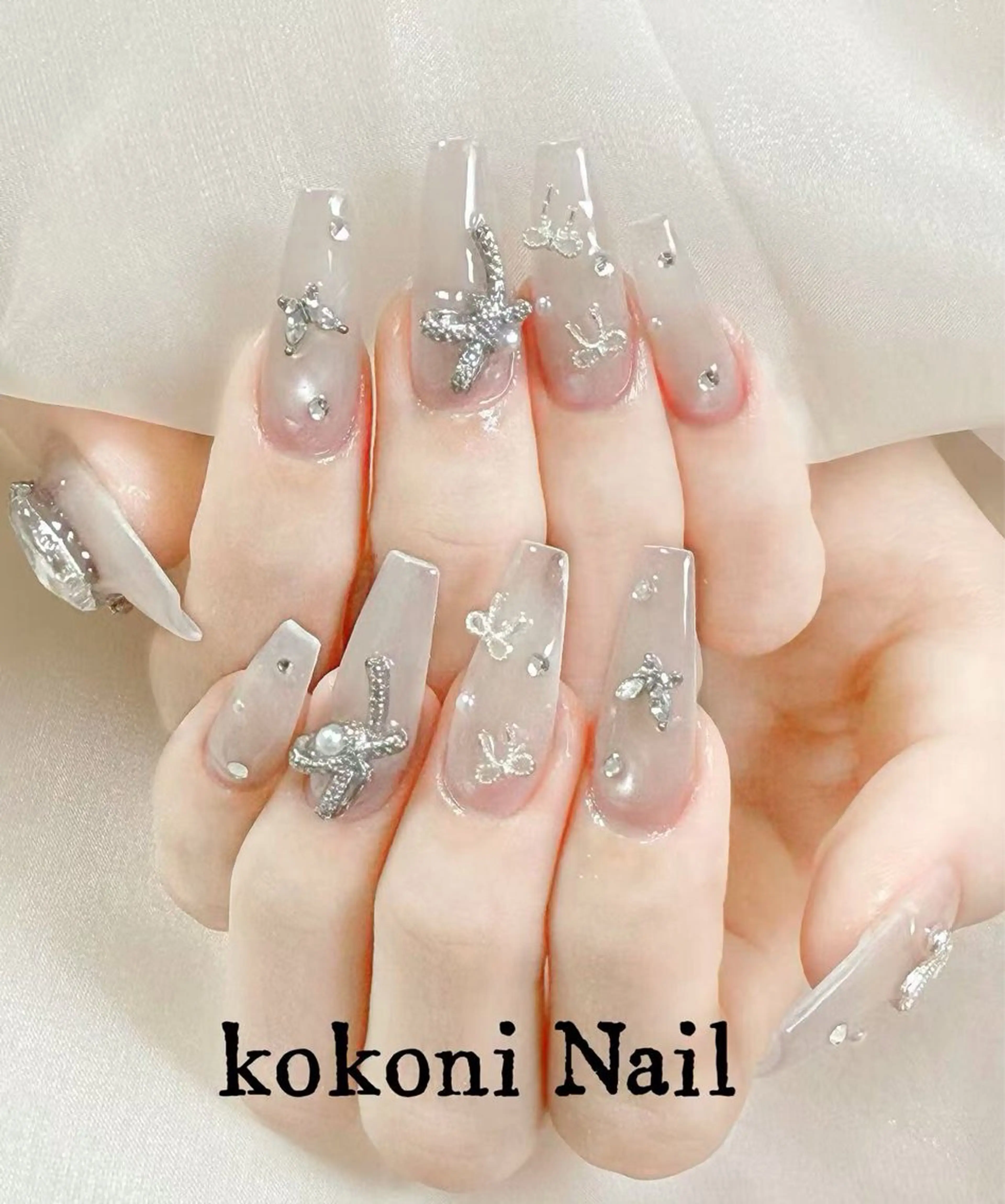 ネイル ハンドネイル 小 雨のネイルデザイン