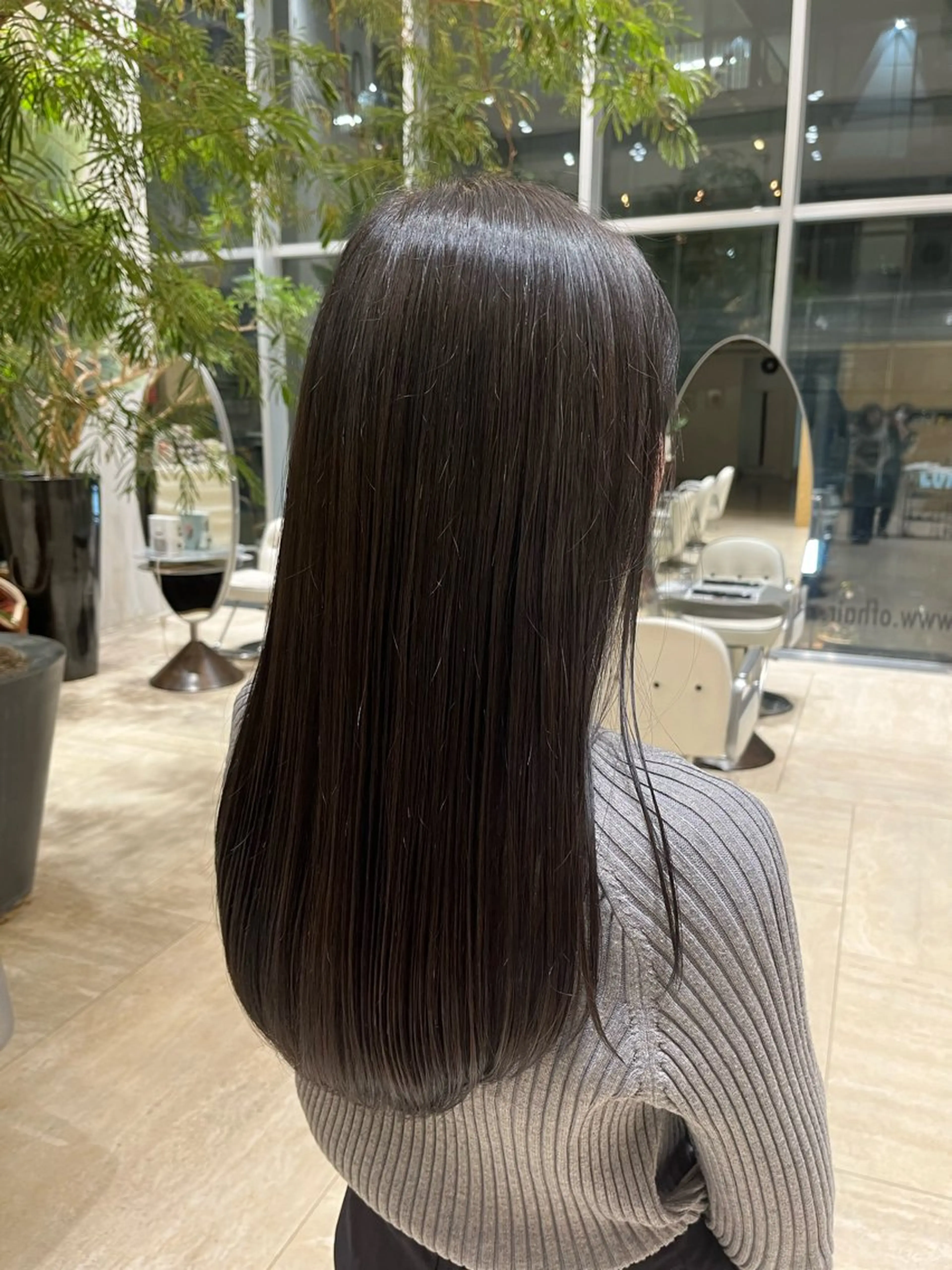 ロング カラー 透明感カラー オブヘア　ウエスト店所属・鈴木 夏季/お悩み相談のヘアスタイル