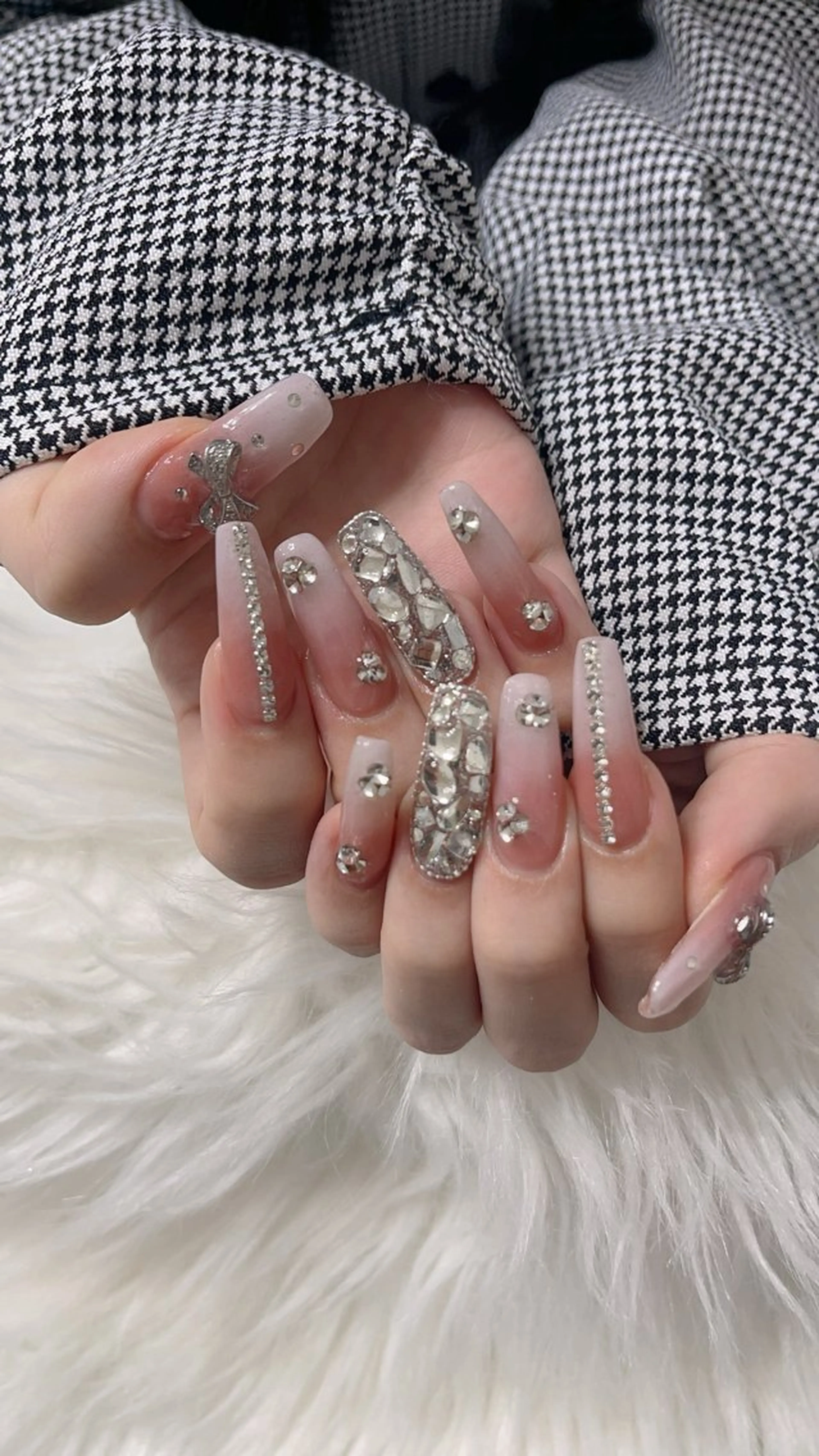 ネイル 菲菲ネイルサロン所属・FF フィフィネイルサロンのネイルデザイン