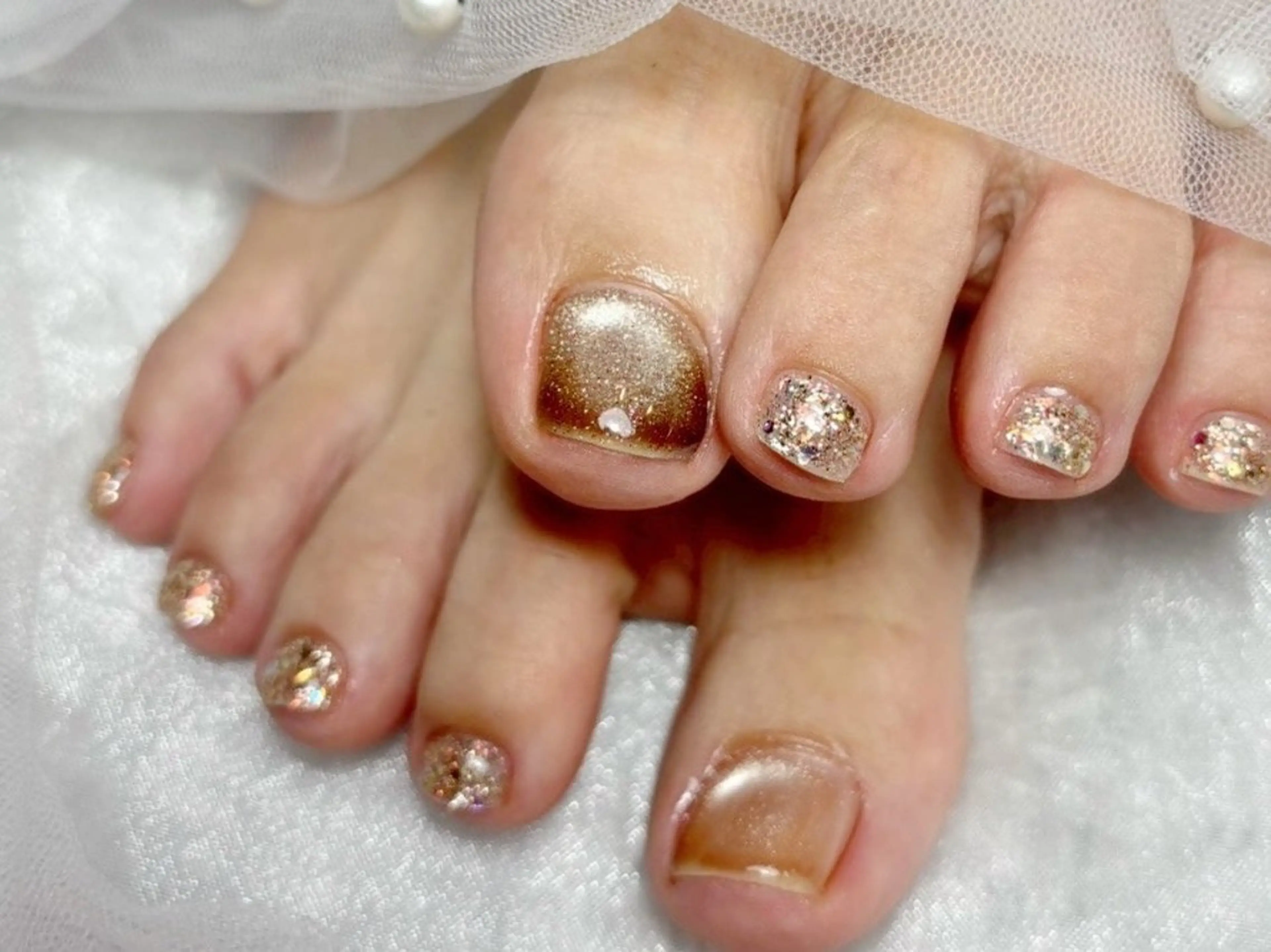 ネイル マグネットネイル フットネイル Mia nail 【⠀ミアネイル 】のネイルデザイン