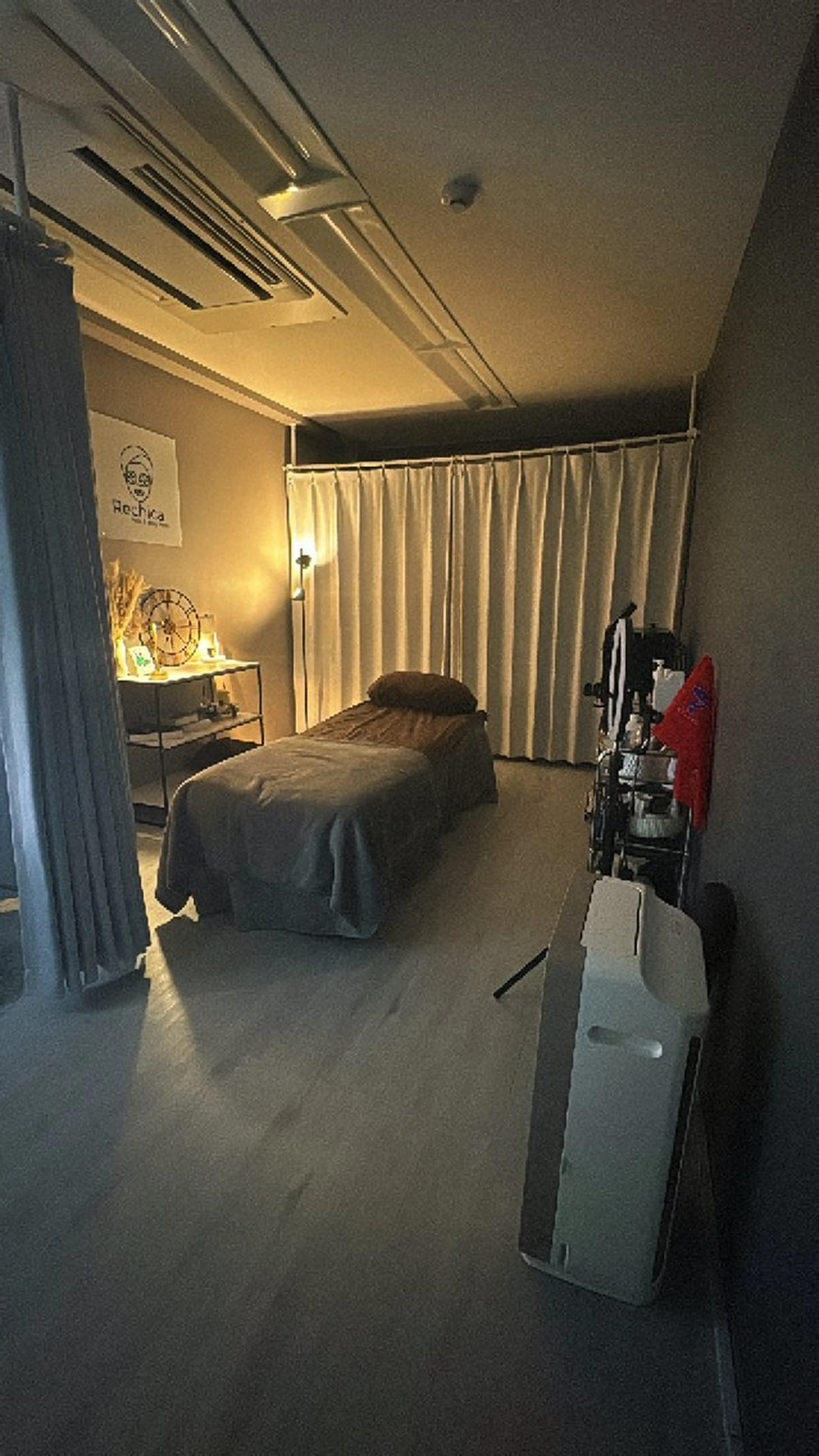 美容整体・塗る漢方・フェイシャルRechica所属・心斎橋痩身 美容整体×肌管理のエステ・リラクイメージ