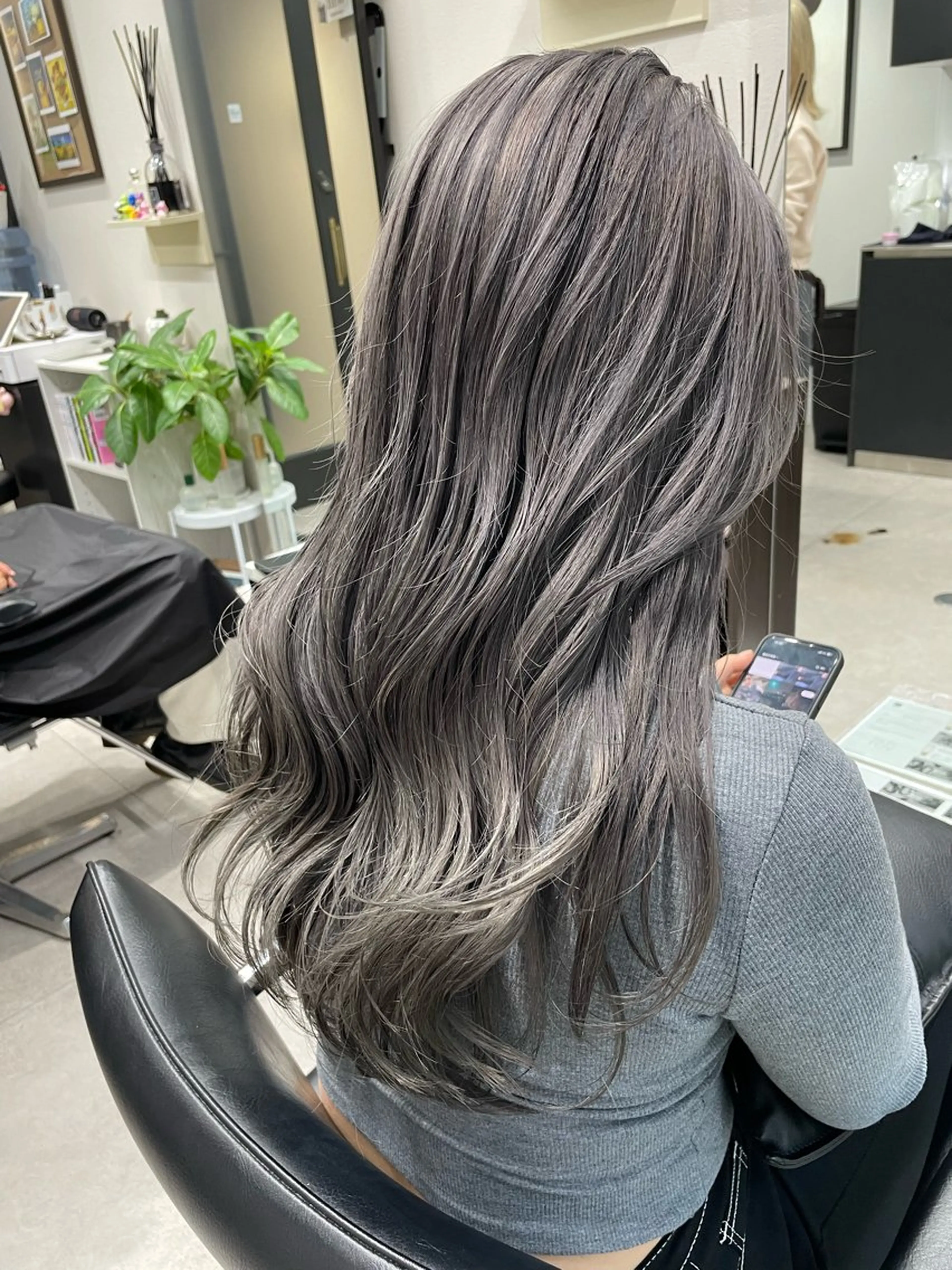 ロング カラー ヘアカラー トリートメント 髪質改善will hairdesignのヘアスタイル