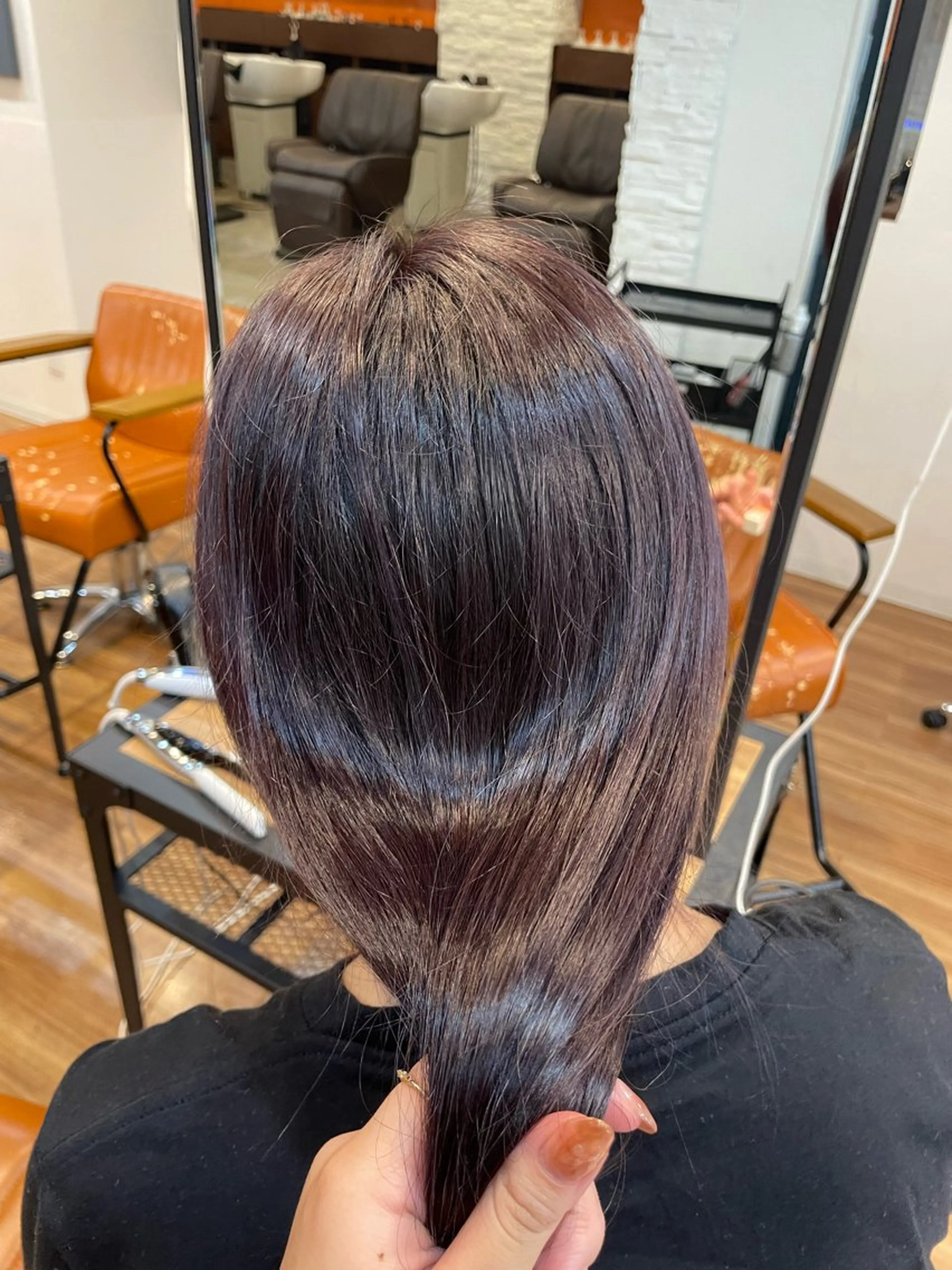ロング ヘアカラー トリートメント nora吉祥寺所属・久我 彩音のヘアスタイル