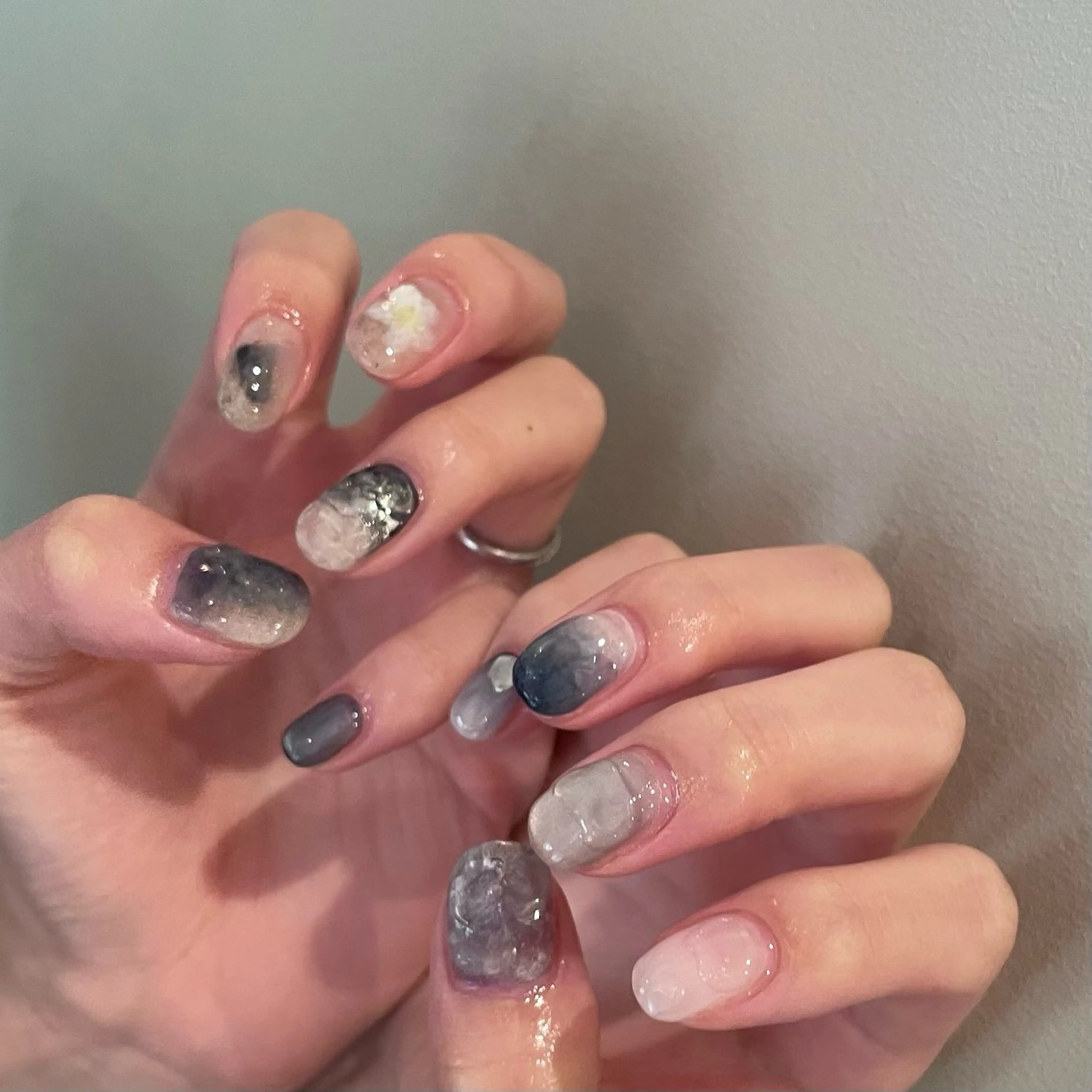 ネイル ハンドネイル lowaly所属・NAKAMURA HARUKAのネイルデザイン