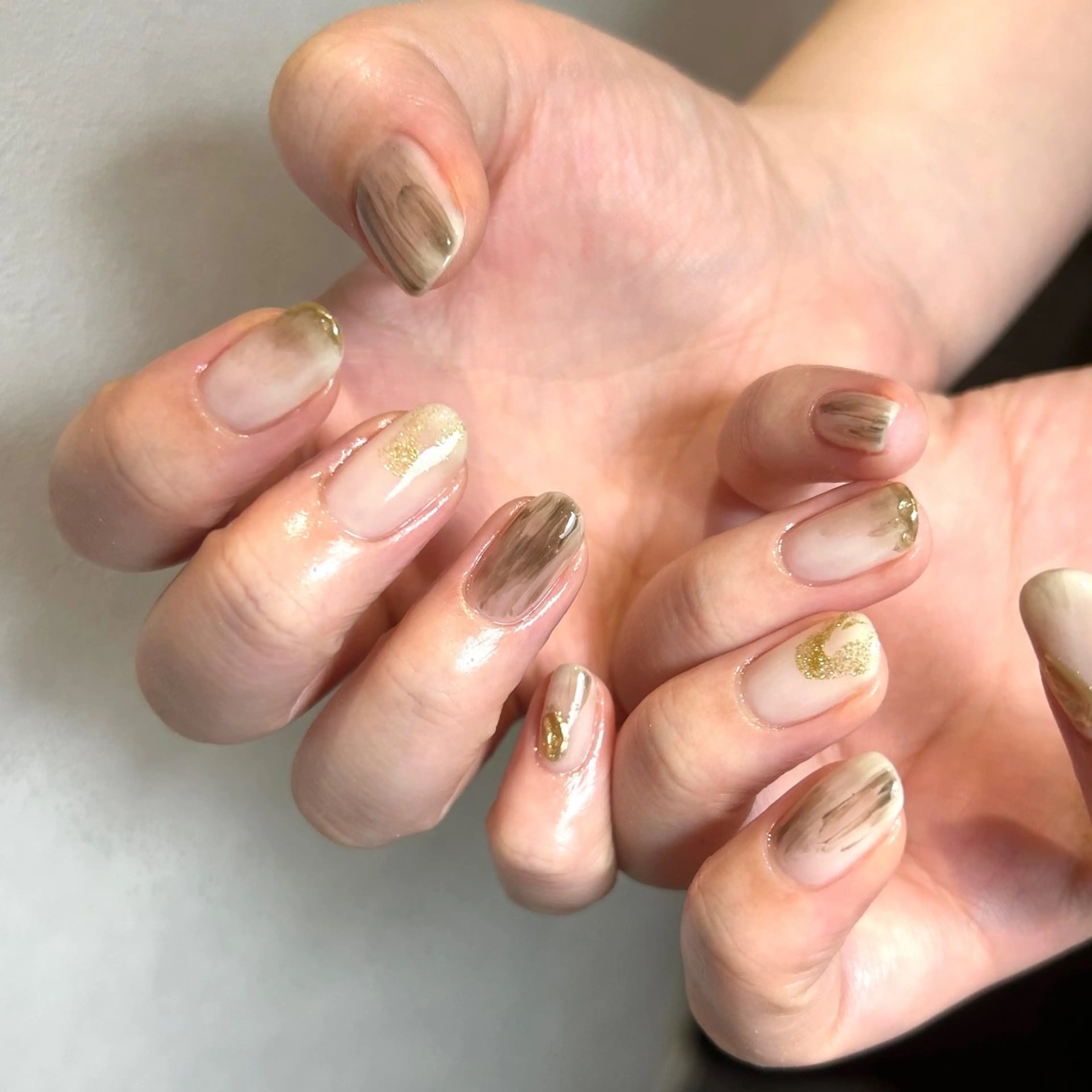 ネイル ハンドネイル NINEnami ニュアンスネイルのネイルデザイン