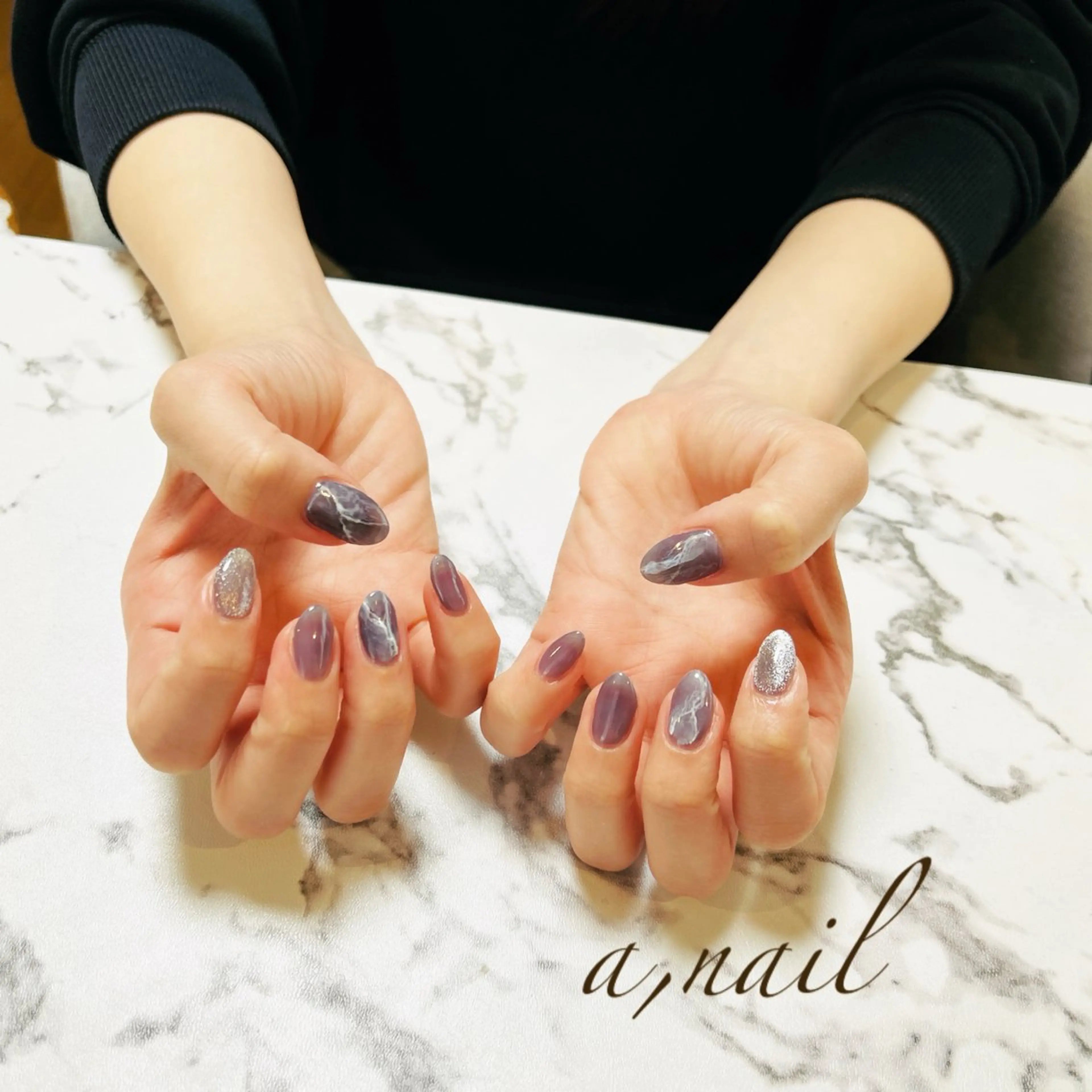 ネイル キラキラネイル マグネットネイル 大理石ネイル(マーブル) オフィスネイル シンプルネイル ハンドネイル ネイルサロン エーネイルのネイルデザイン