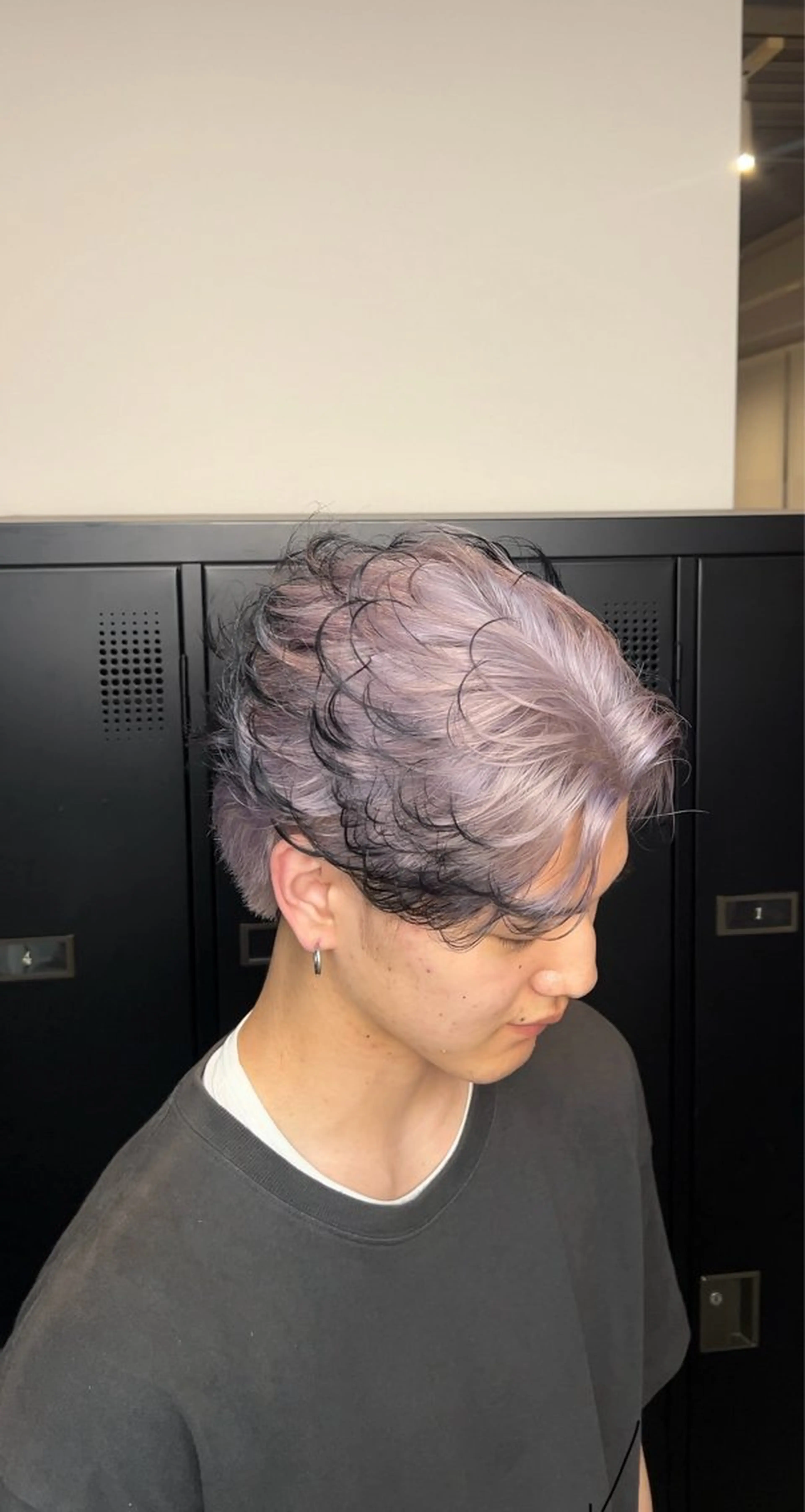 ショート カット ヘアカラー 🪽ハイトーン/三澤 歩夢のヘアスタイル