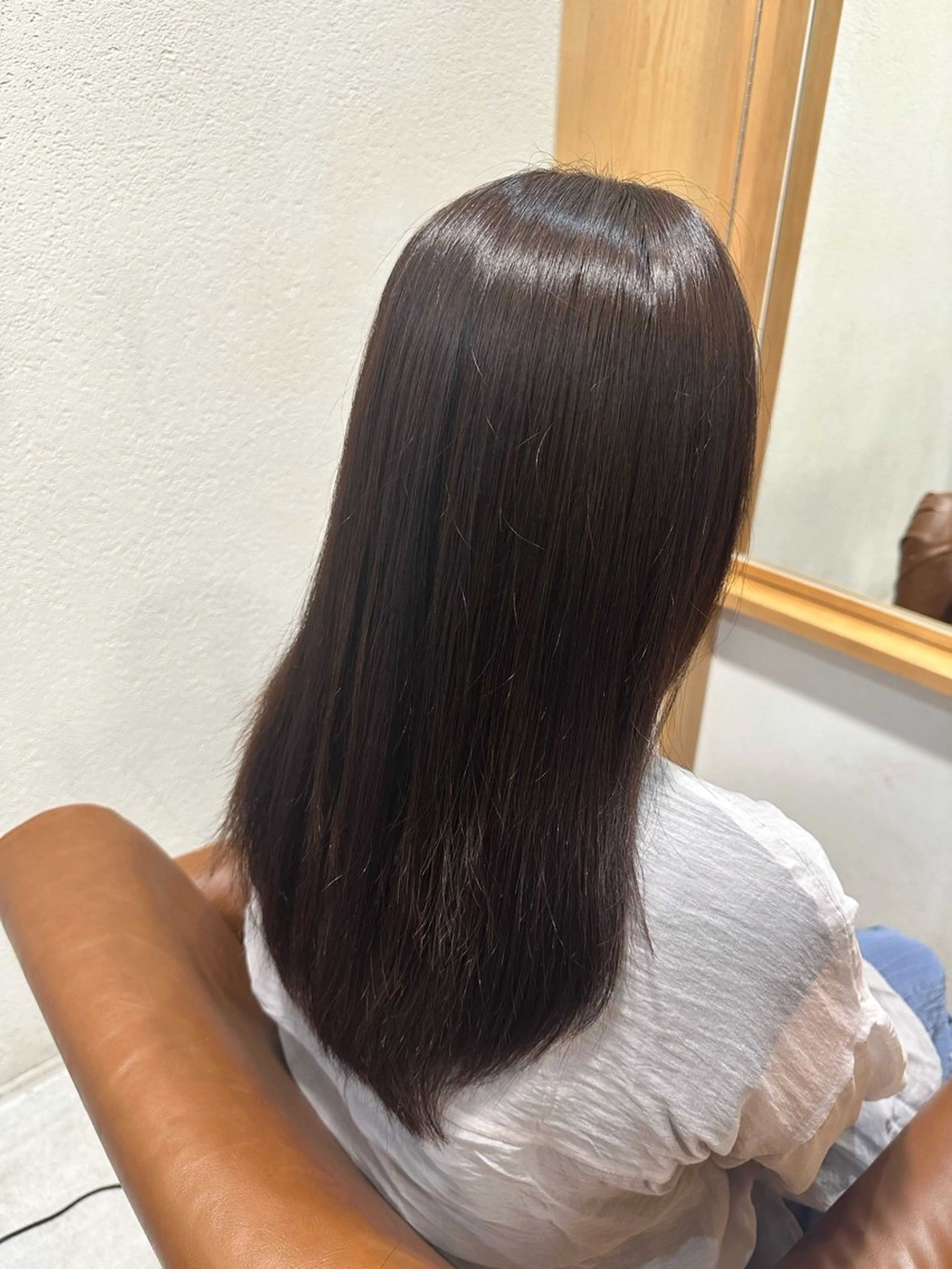 セミロング トリートメント ヘアカラー Lawu 門前仲町髪質改善&トリートメント個室型サロン所属・岡嶋 陸のヘアスタイル