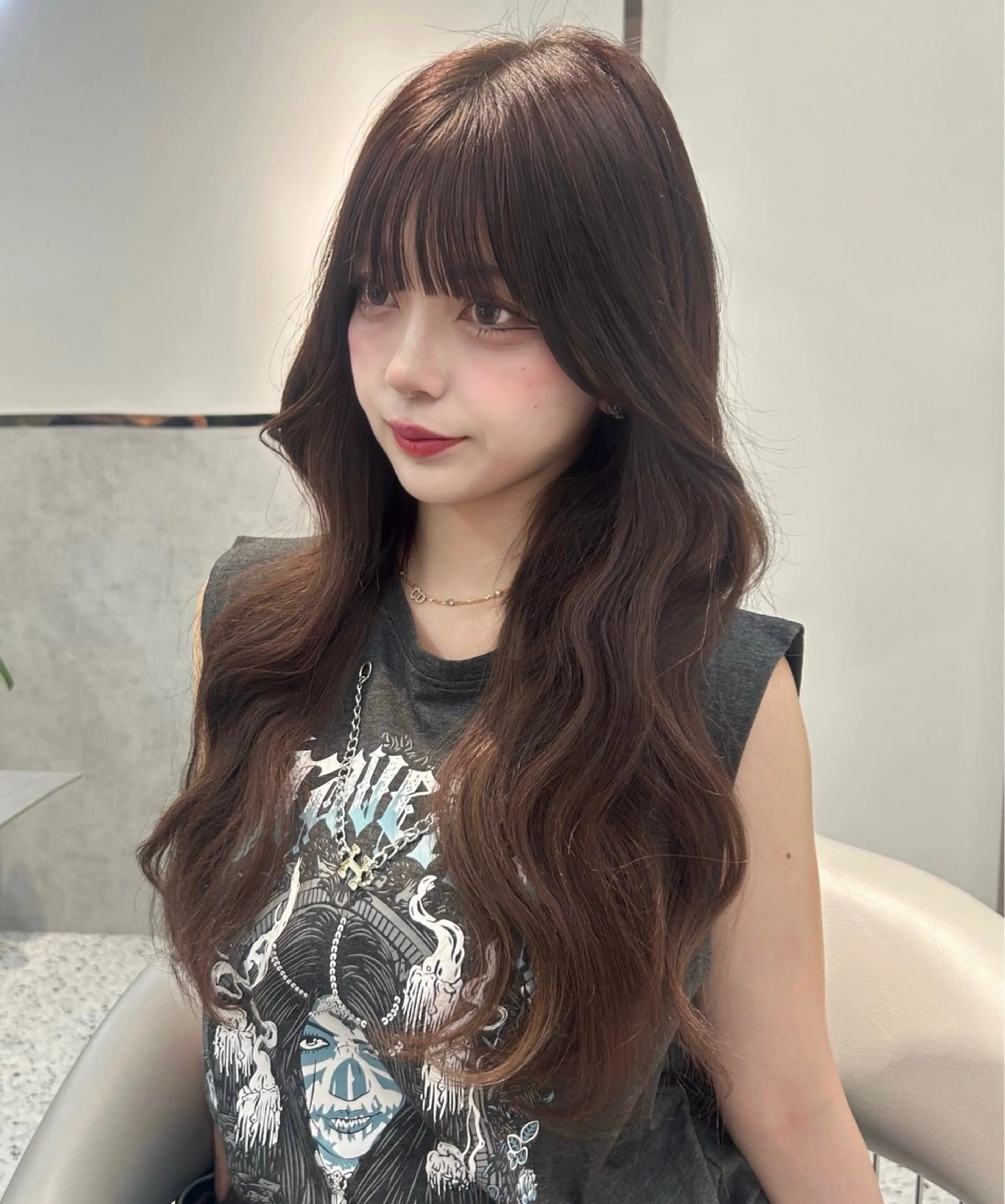ロング チョコレートブラウン くびれヘア 髪質改善 韓国風ヘア ヘアカラー Lond Role所属・ブリーチなしカラー shizuka🎀のヘアスタイル