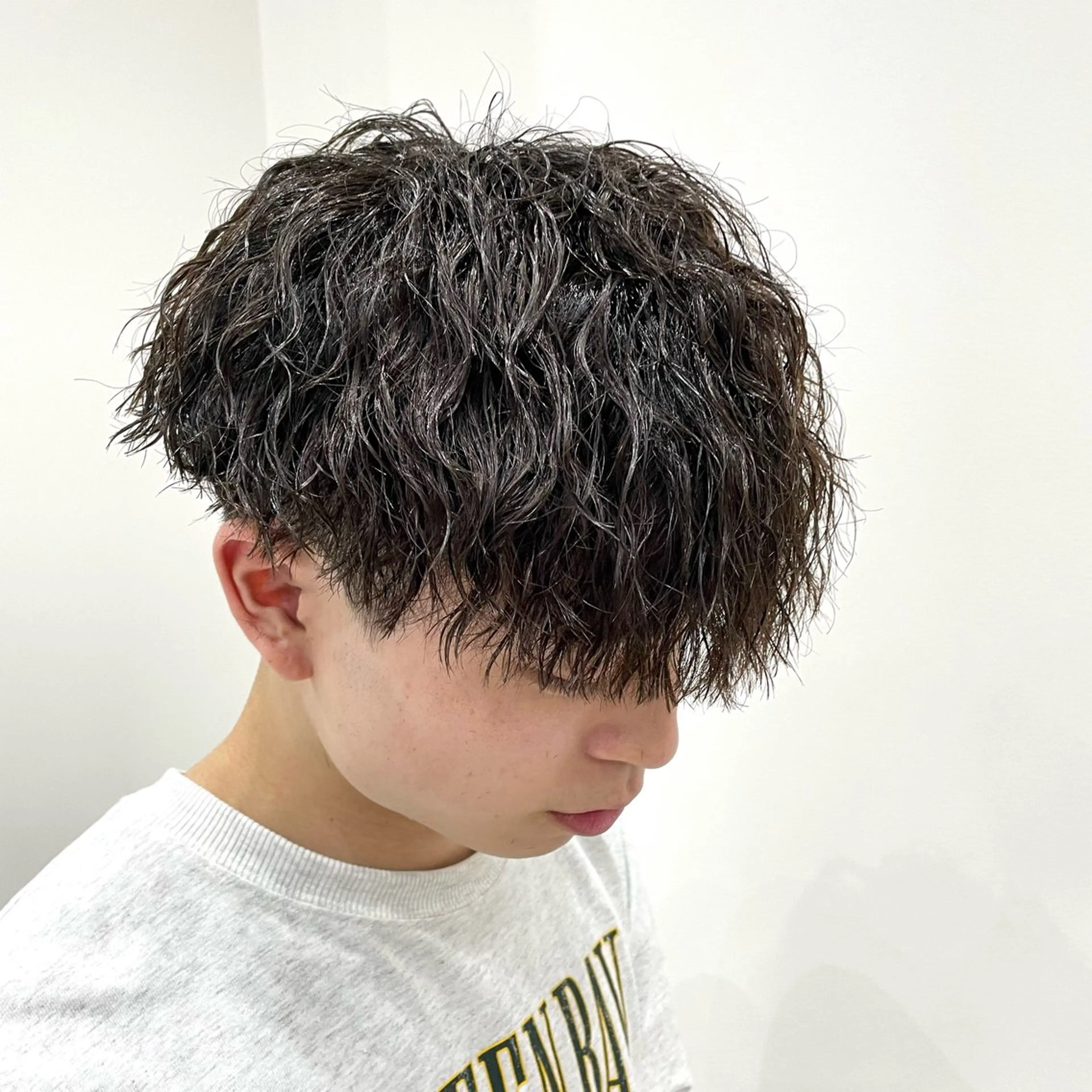 パーマ 🔥縦落ちツイスパ 🔥鈴木健紀のヘアスタイル