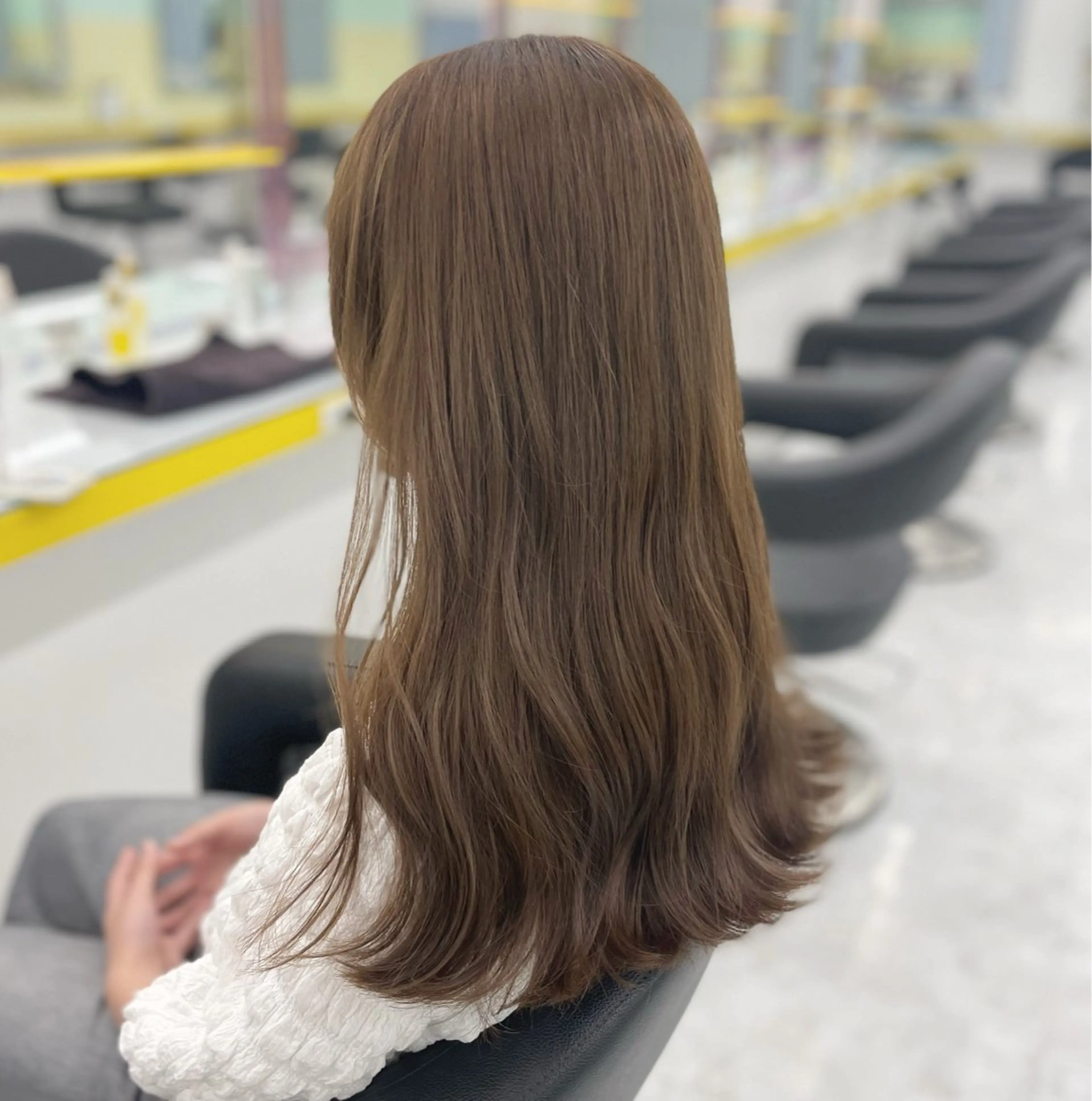 ミディアム カラー ヘアアレンジ カット ヘアカラー トリートメント ☁️縮毛矯正✖️ 透明感☁️りくのヘアスタイル
