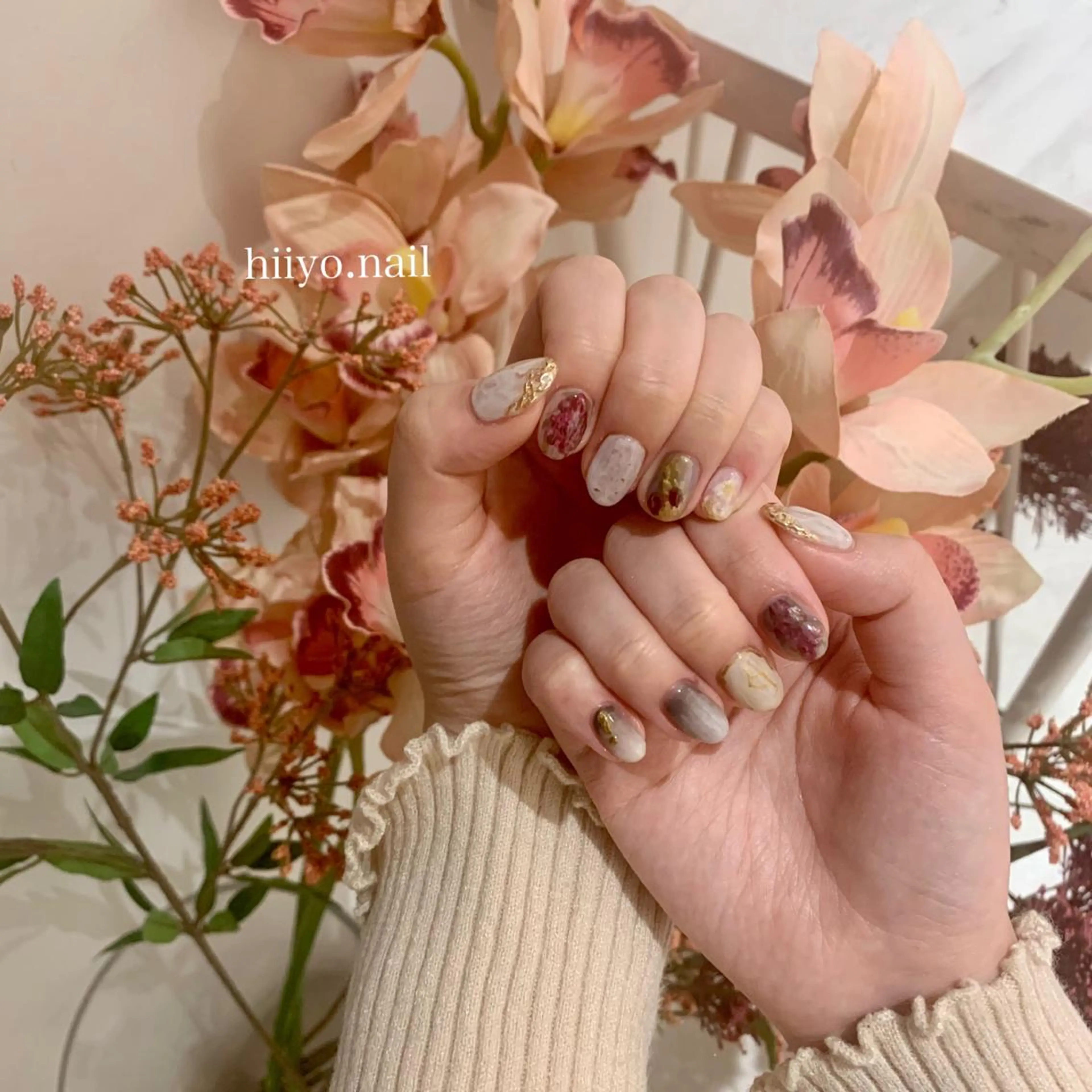 ネイル アートネイル フラワーネイル ニュアンスネイル ハンドネイル hiyo🫧ネイル /渋谷💍🎀のネイルデザイン