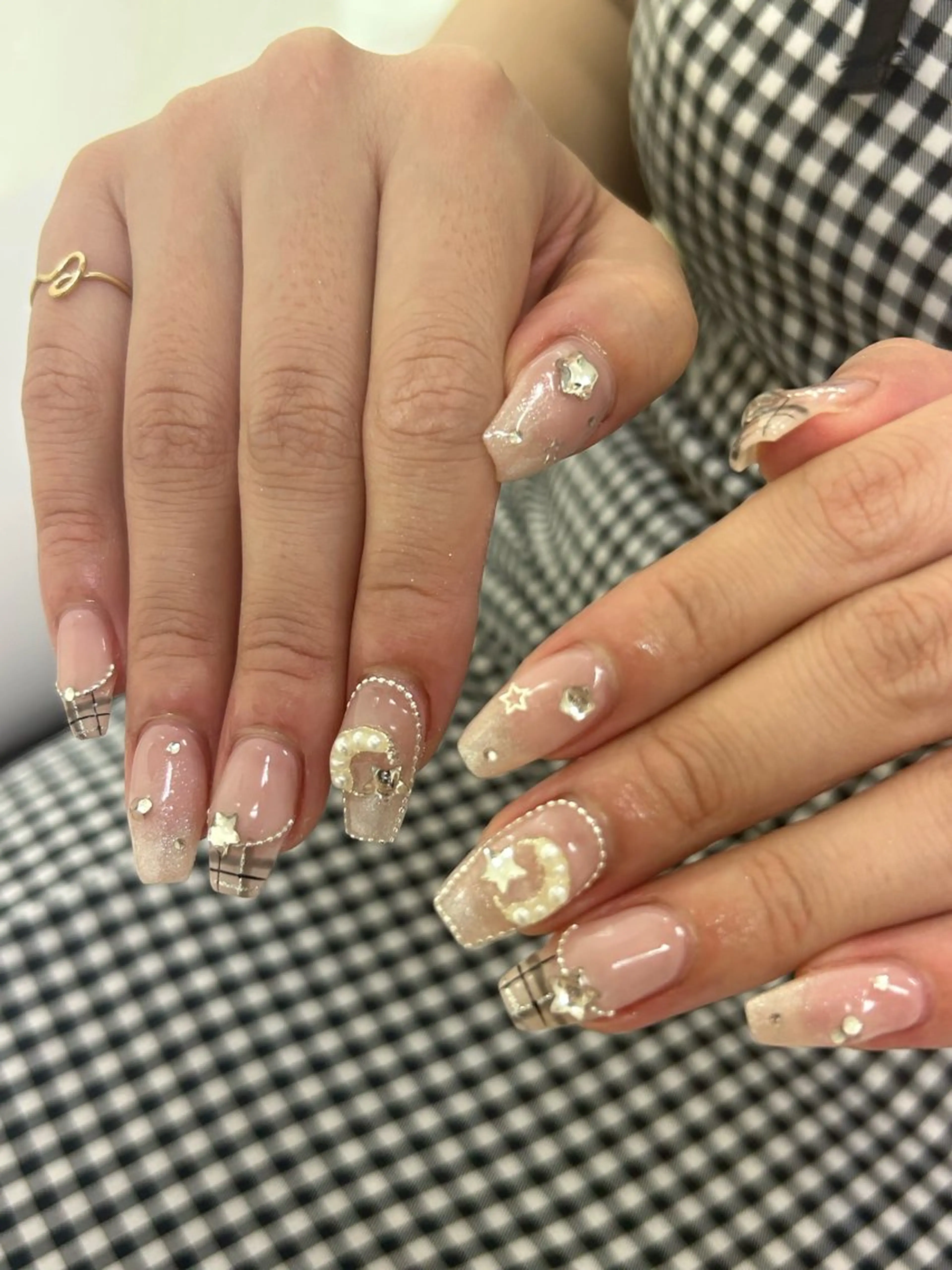 ネイル ハンドネイル 【Cho】 カンナのネイルデザイン