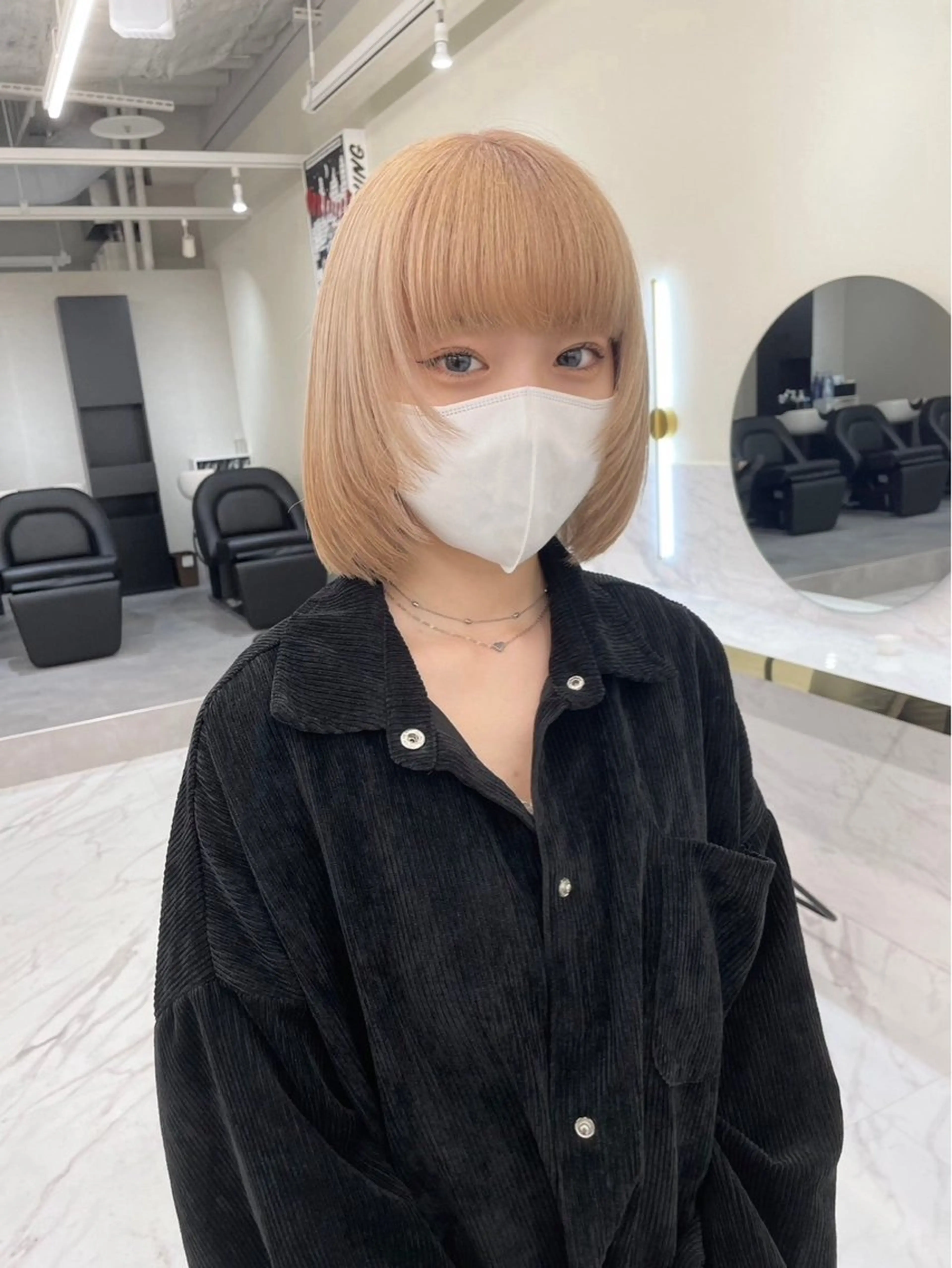 ショート カラー アッシュ ベージュカラー ブリーチ 透明感カラー ダブルカラー レイヤー /髪質改善/ariのヘアスタイル