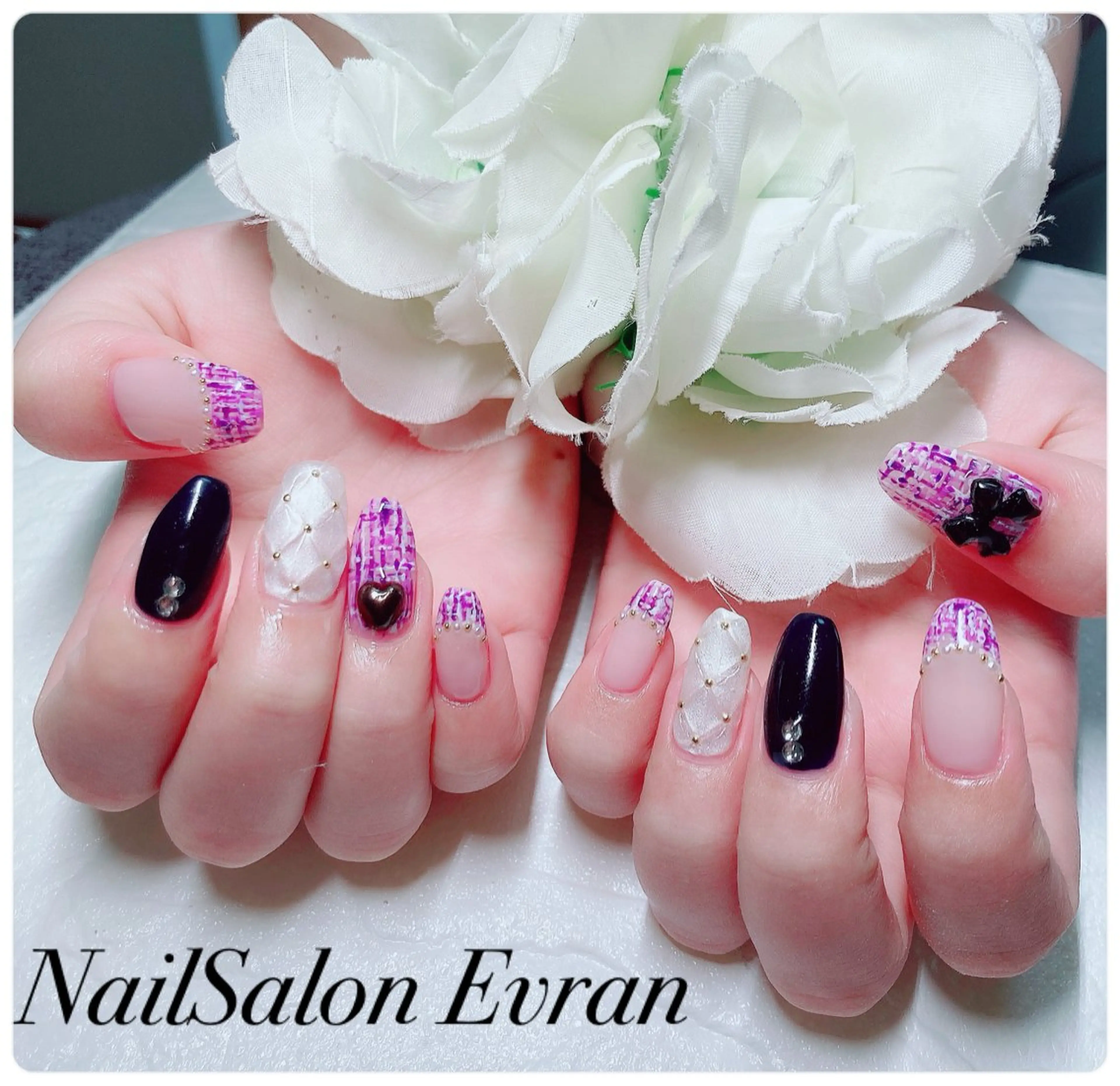 ネイル アートネイル フレンチネイル マグネットネイル 持ち込み ニュアンスネイル ハンドネイル Nail salon Evranのネイルデザイン