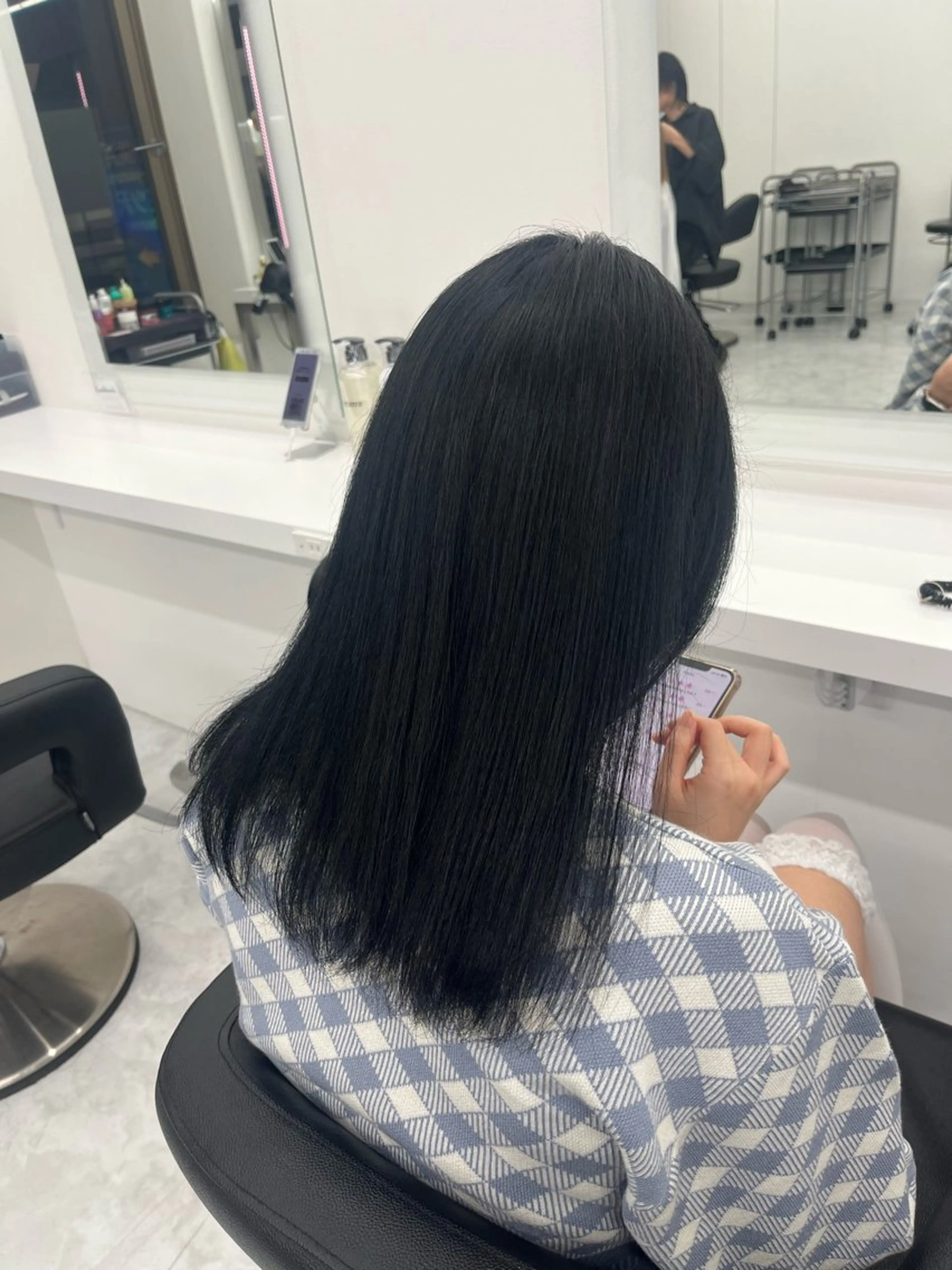 セミロング カラー 黒髪 ブルーカラー ブルーブラック ヘアカラー トリートメント 💖トレンド夏 カラー💖FUTAのヘアスタイル