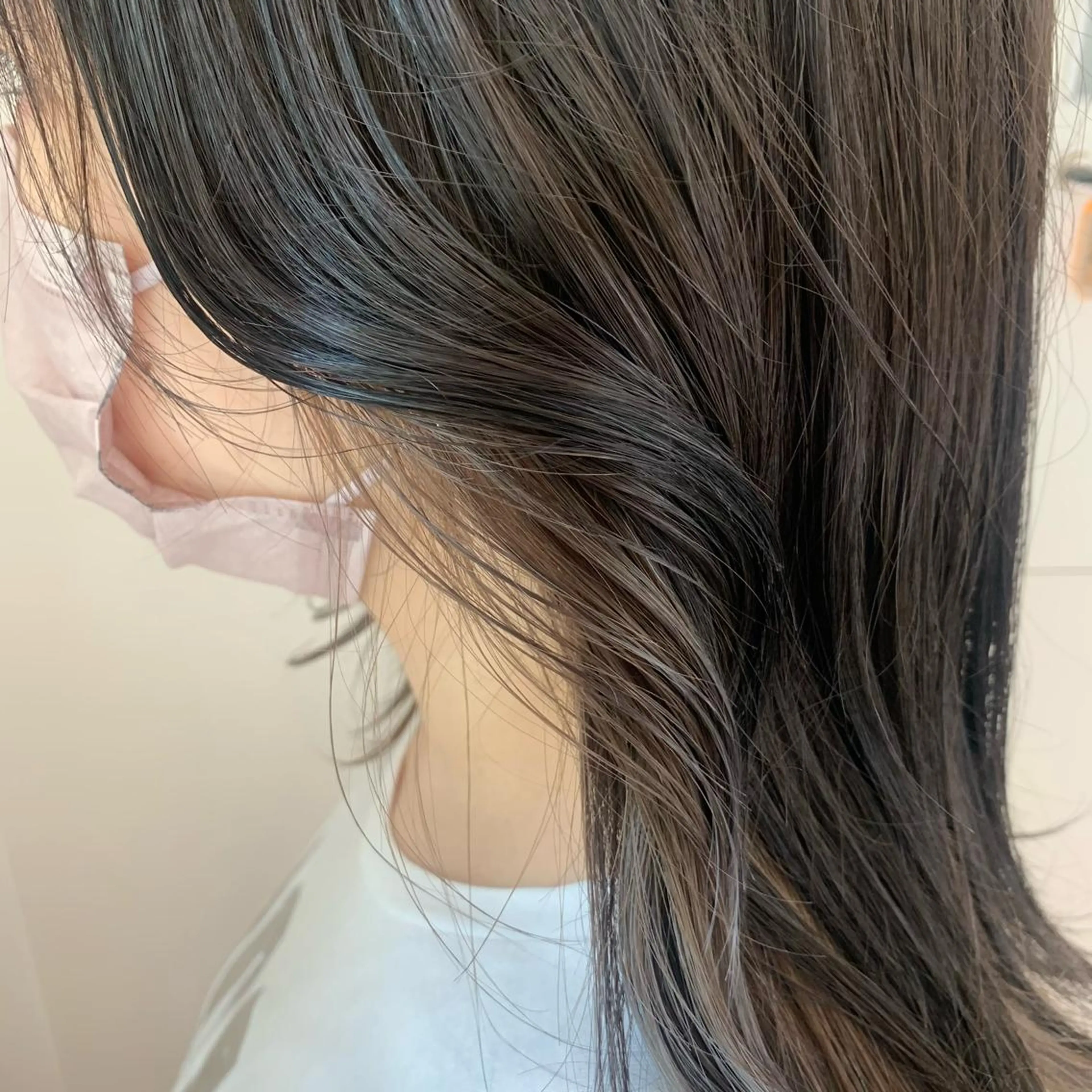 ミディアム 齊藤 来美のヘアスタイル