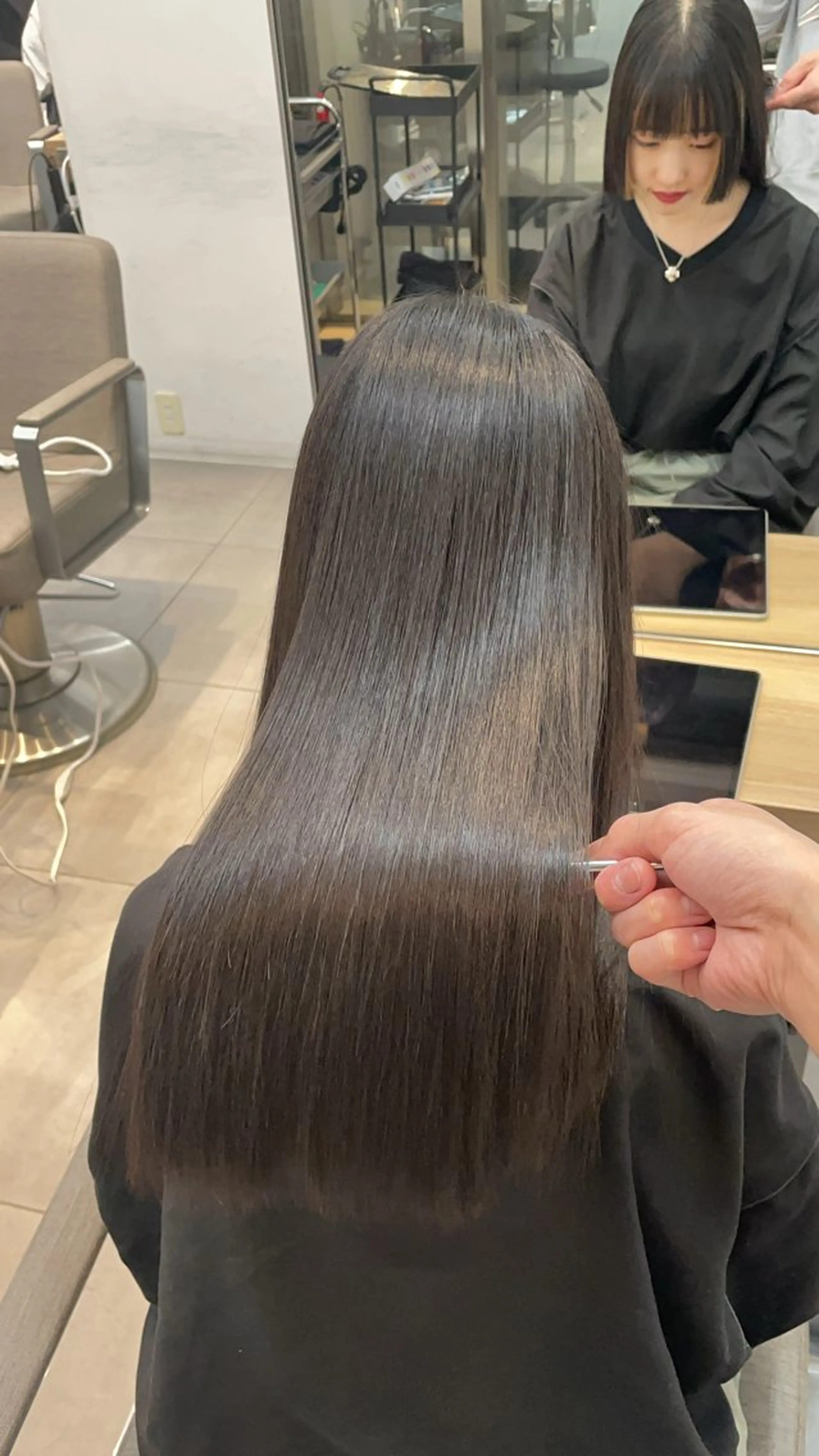 ロング ヘアカラー 縮毛矯正 トリートメント ✨髪質改善✨美髪 矯正🫧小泉のヘアスタイル