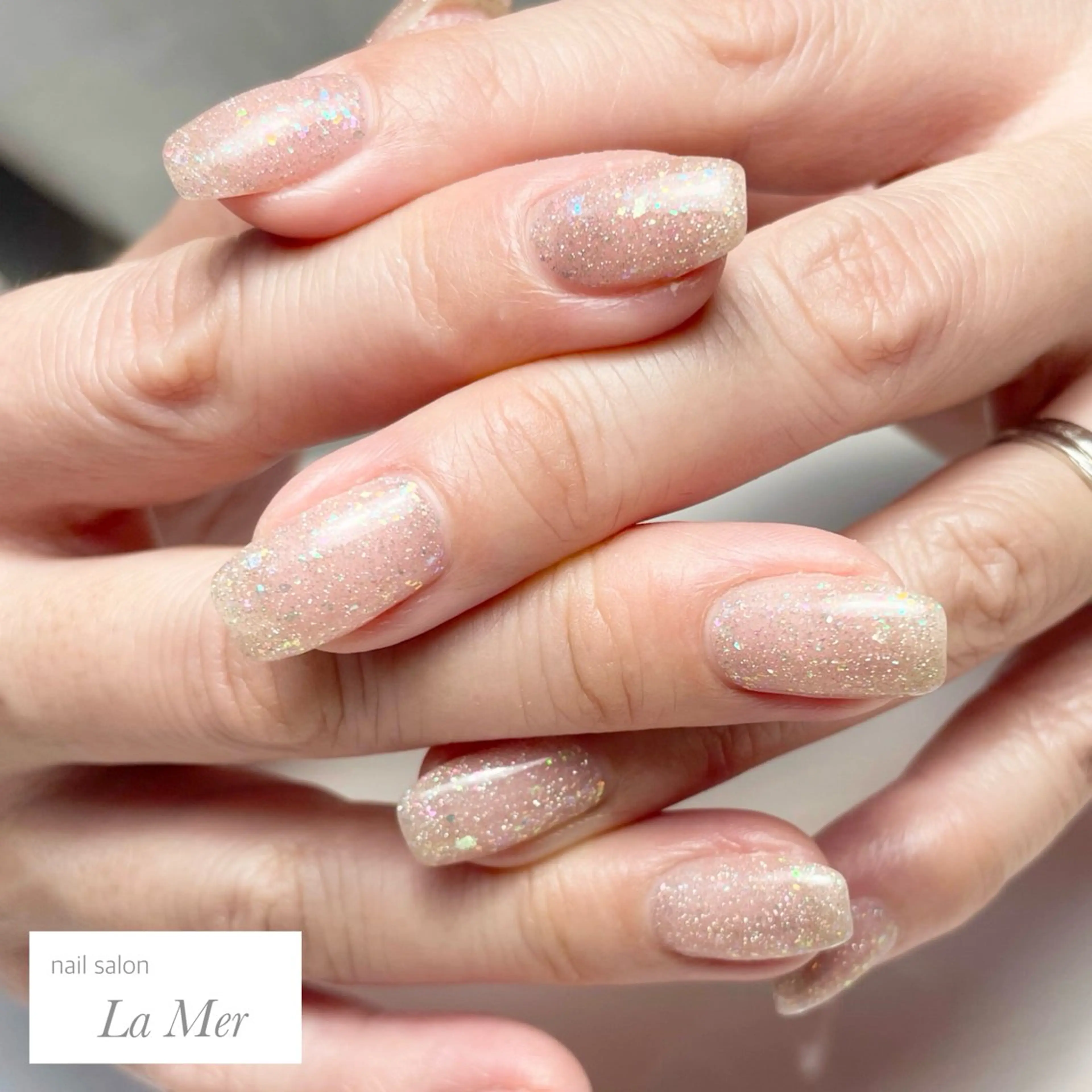 ネイル フラッシュネイル キラキラネイル ラメ(グリッター) オフィスネイル ワンカラーネイル ハンドネイル nailsalon La Merのネイルデザイン