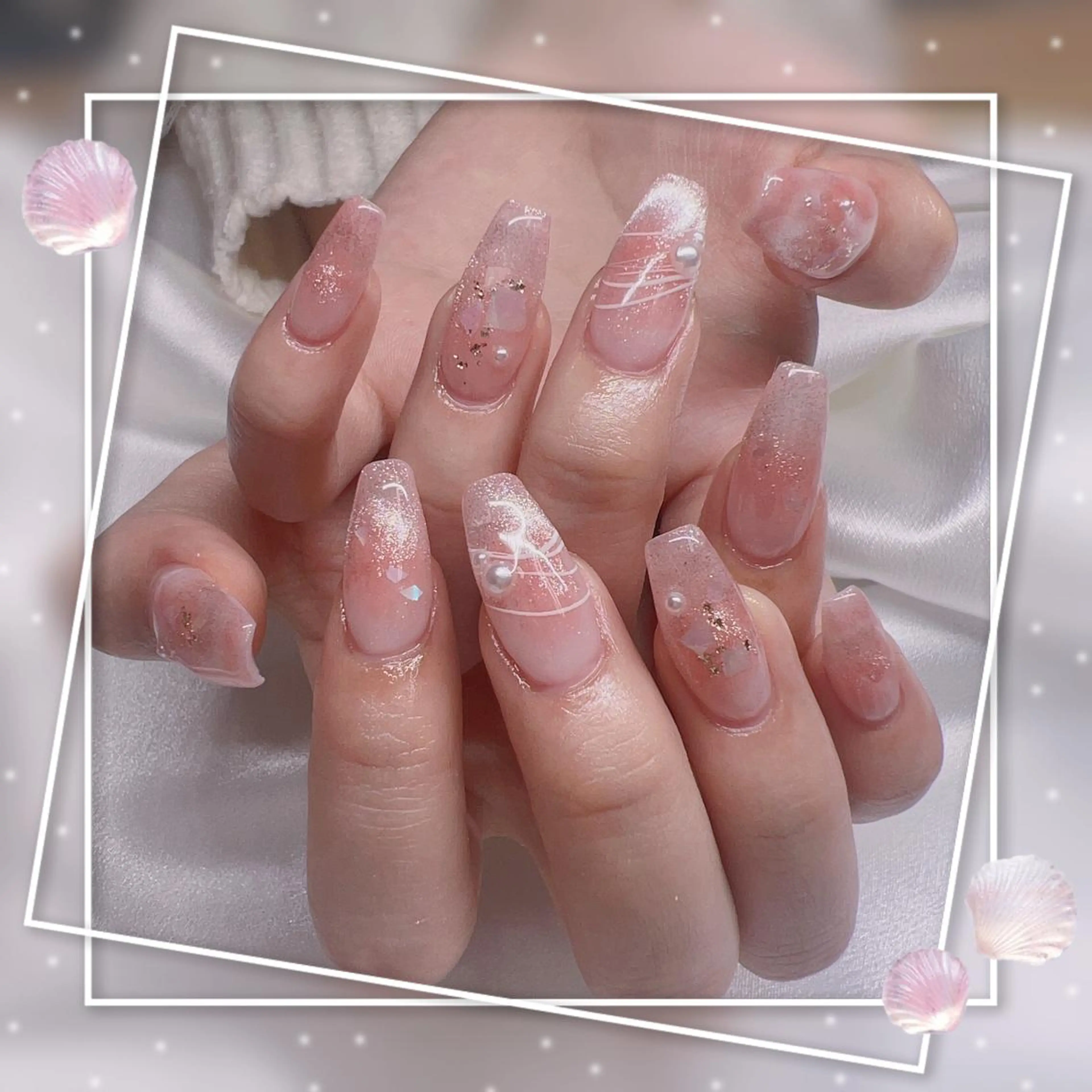 ネイル フレンチネイル キラキラネイル 韓国ネイル マグネットネイル マグネットフレンチ Chill Nailsalonのネイルデザイン
