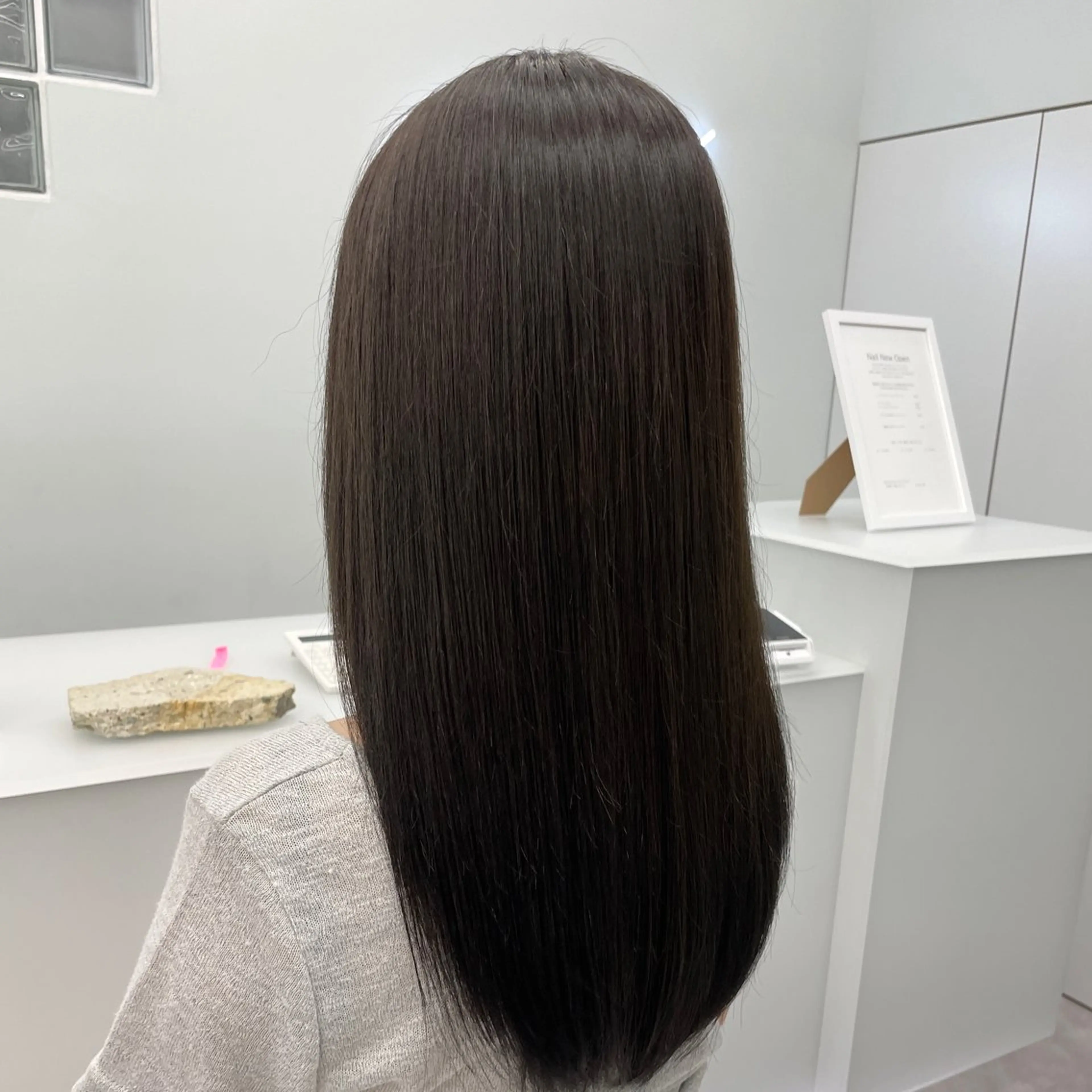 ロング カラー 髪質改善ストレート KENTOのヘアスタイル