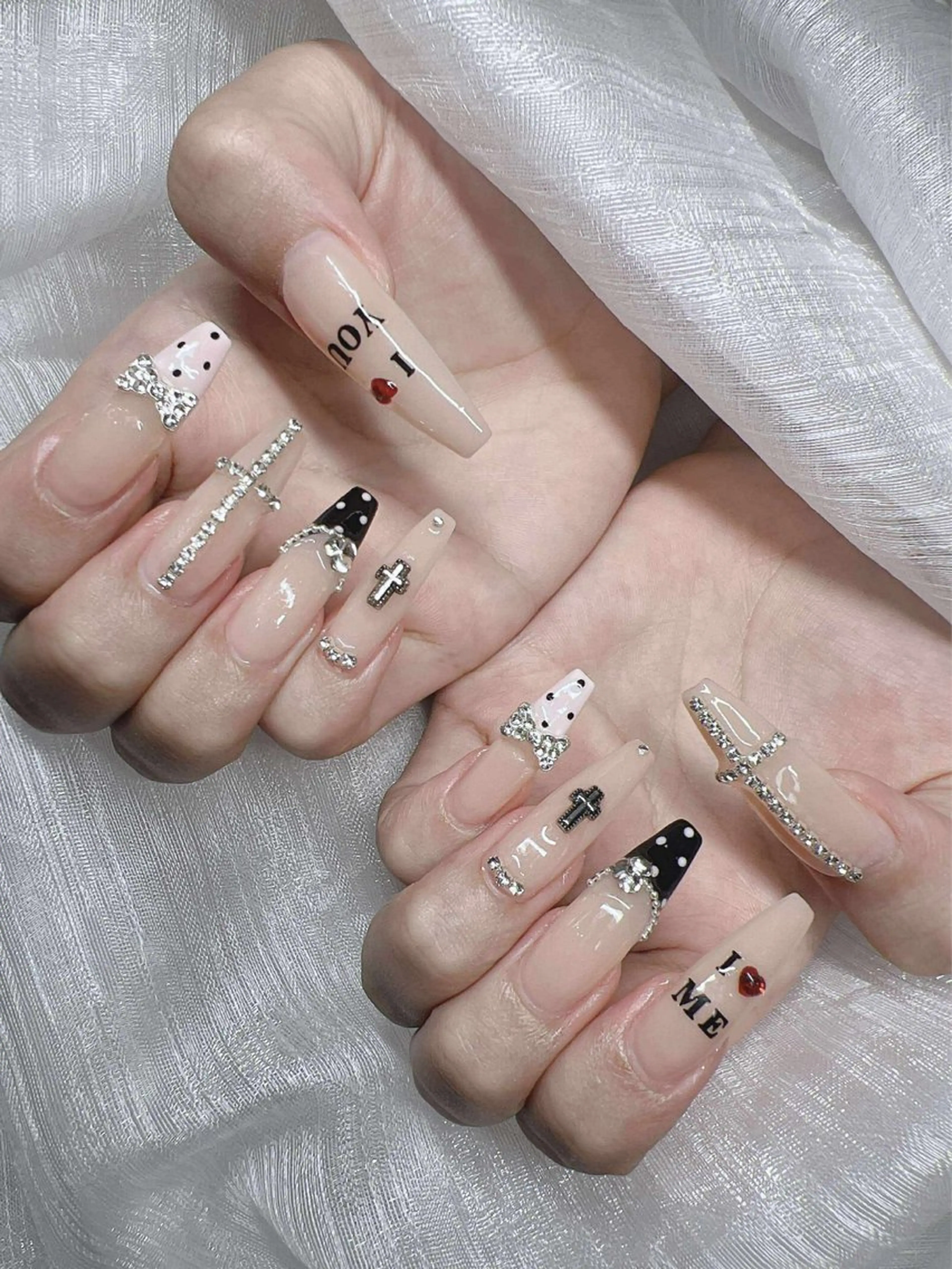 ネイル 長さ出し グラデーション 卒業式 キラキラネイル マグネットネイル ハンドネイル Lee Nailsのネイルデザイン