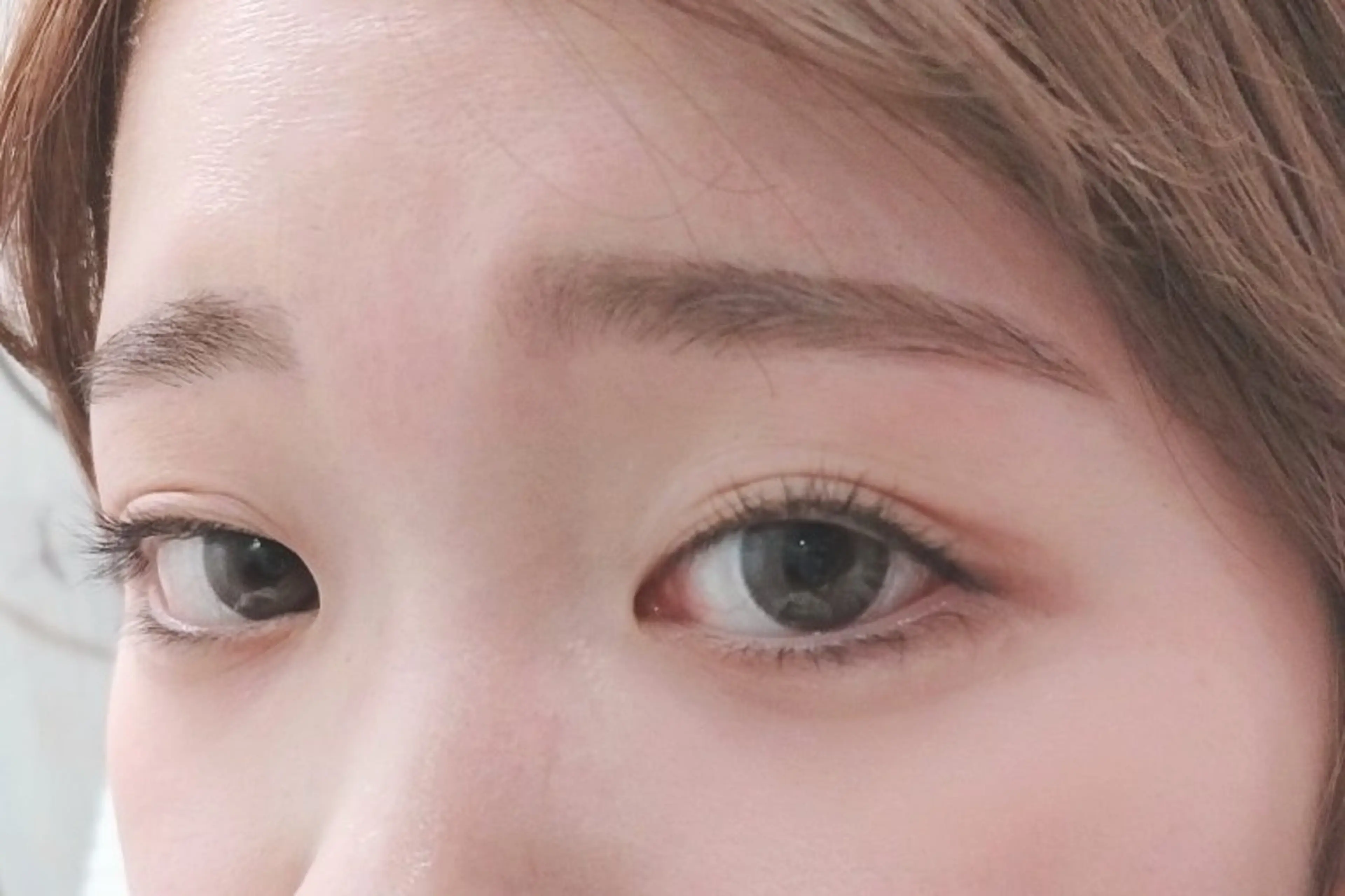 アイブロウ 眉毛ワックス脱毛 松下 奈津子のマツエク・マツパデザイン