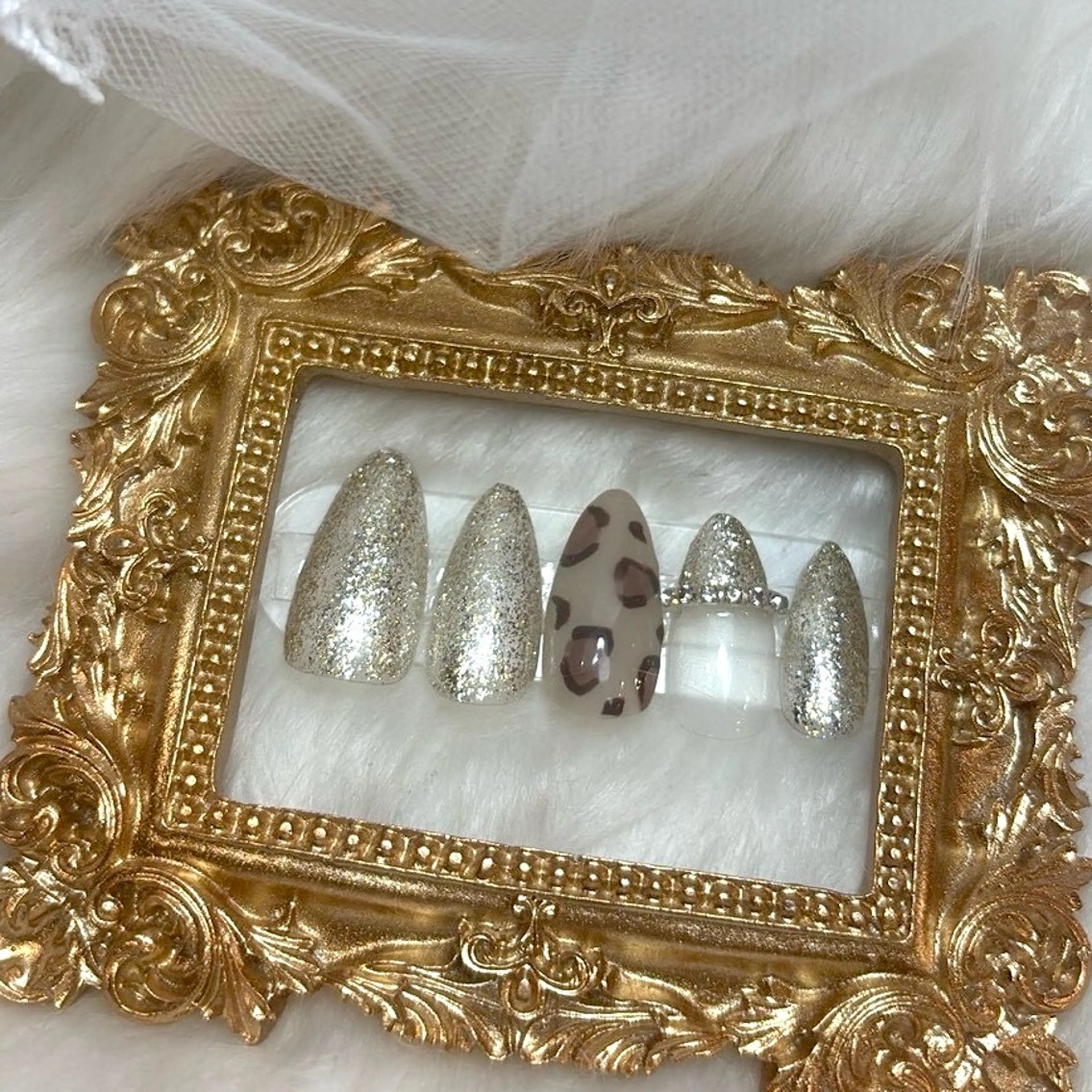 ネイル ハンドネイル LIB VALLA Yuri🍭🖤のネイルデザイン