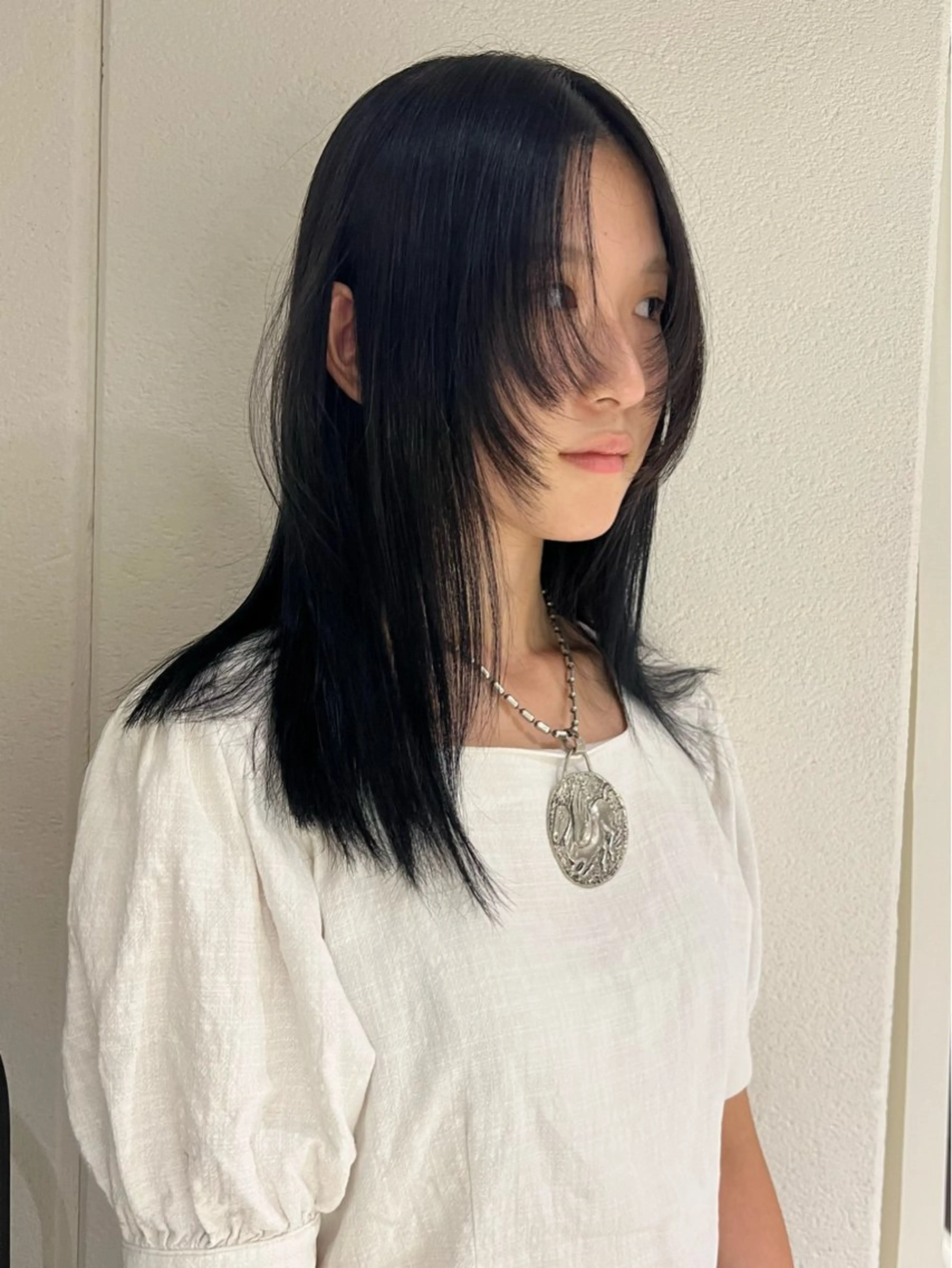 セミロング カラー ブリーチ ケアブリーチ 透明感カラー デザインカラー ダブルカラー nendo_hair所属・ハイトーン/ブリーチ レイヤーsonokaのヘアスタイル