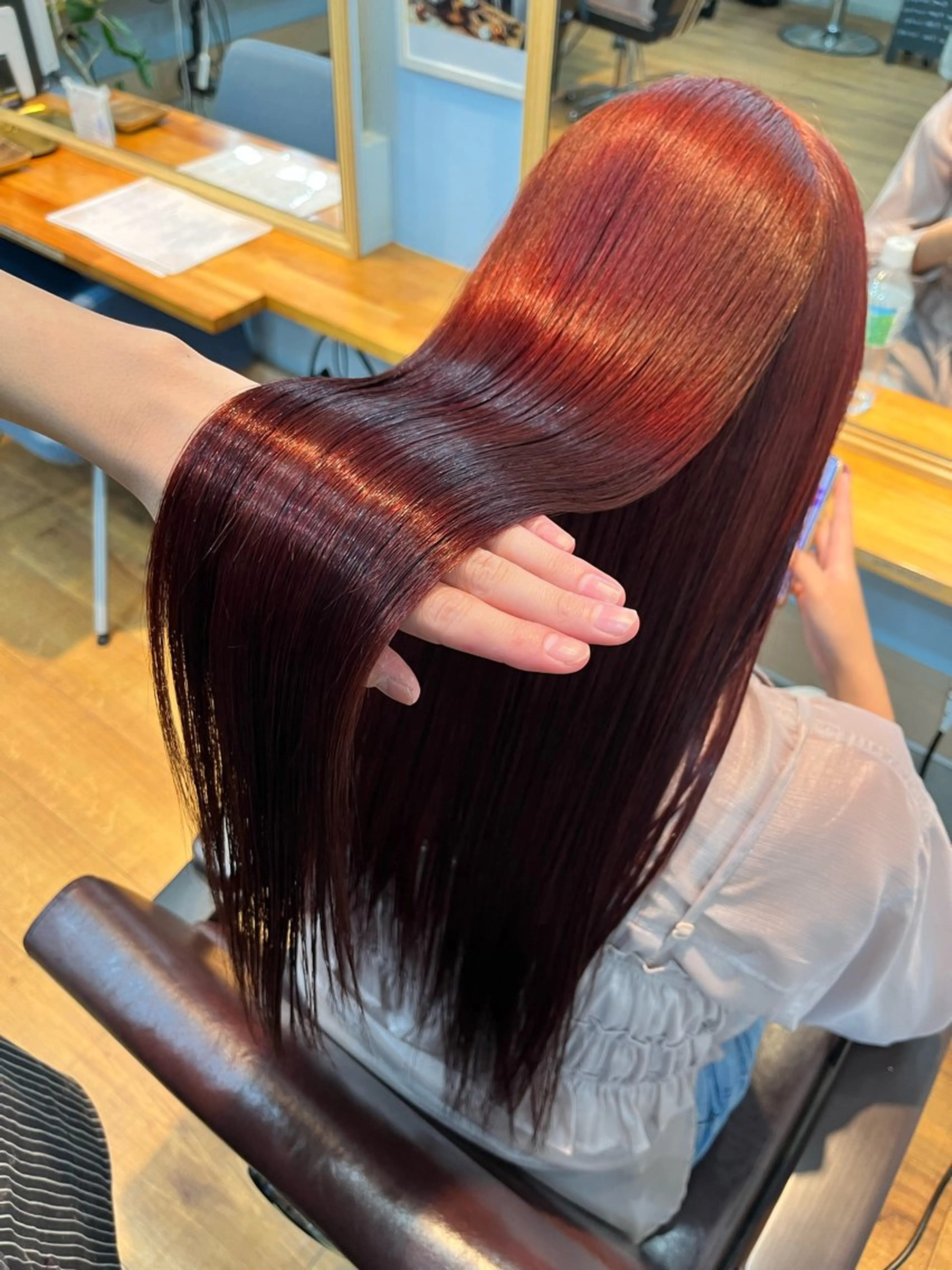 セミロング カラー ブリーチ ダブルカラー インナーカラー 髪質改善 トリートメント ヘアカラー トリートメント ヘッドスパ 🫧艶髪デザイナー 🫧白石航汰のヘアスタイル