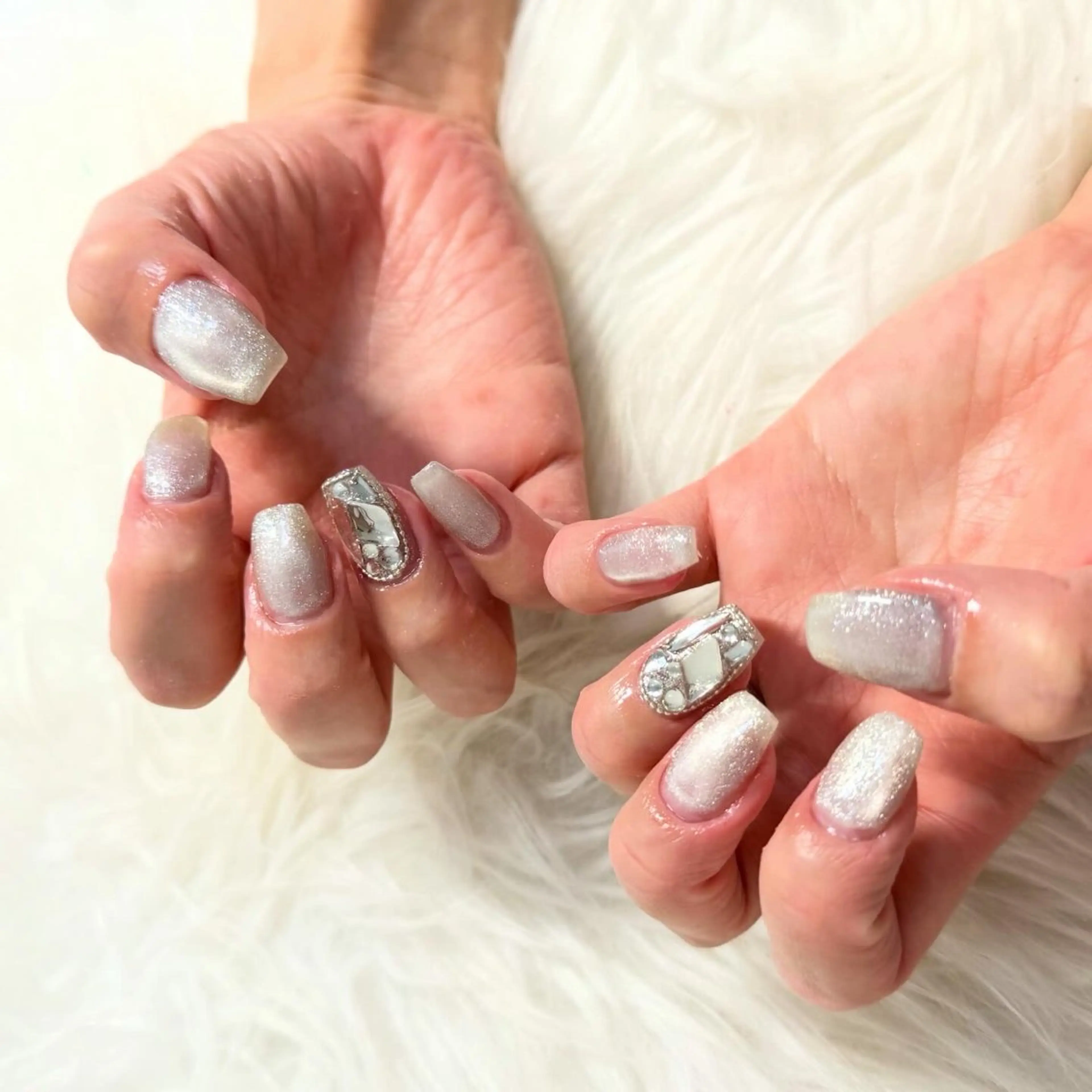 ミディアム ハンドネイル mao .のネイルデザイン