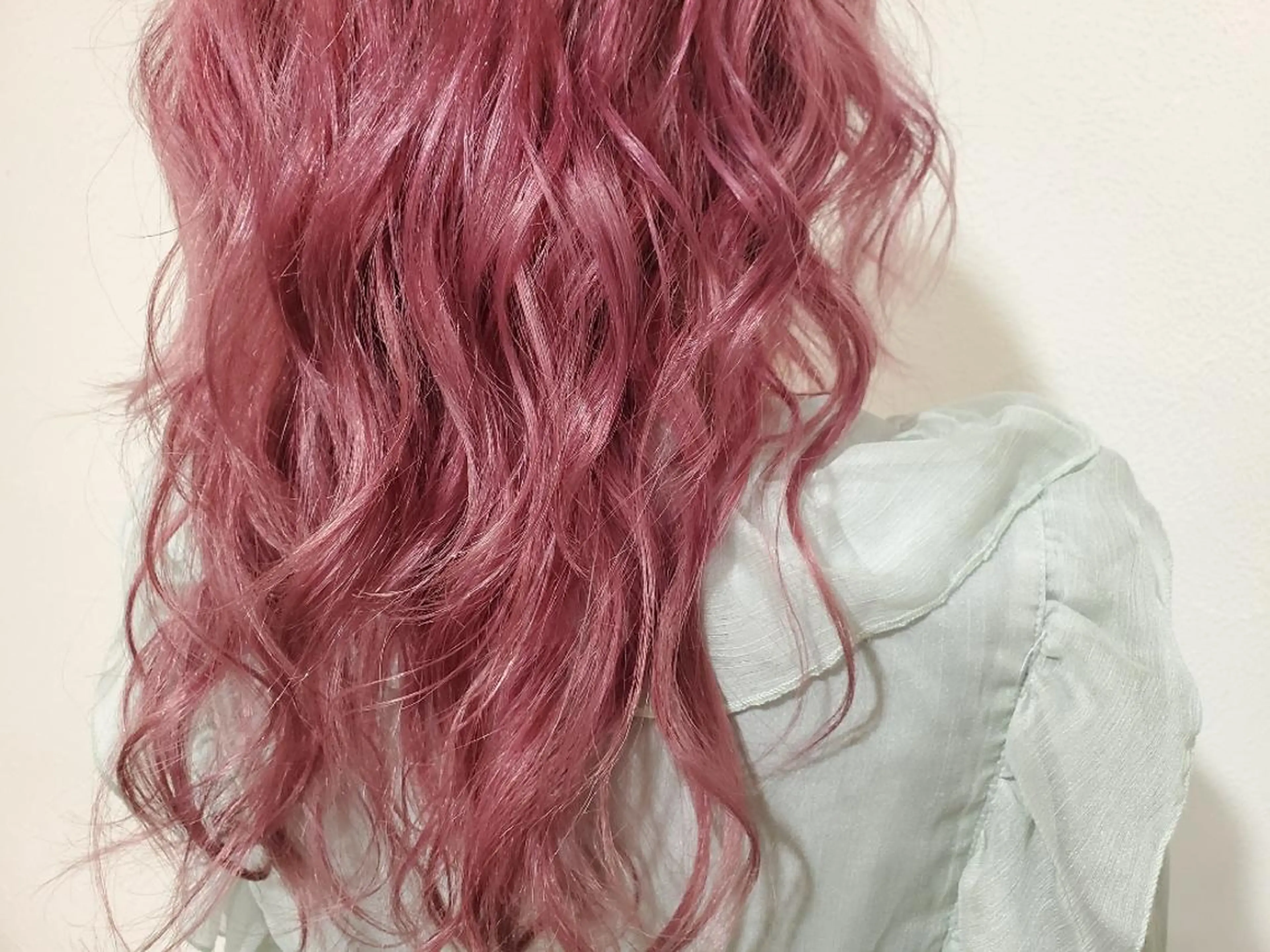ロング カラー ブリーチ オレンジ パ ルのヘアスタイル