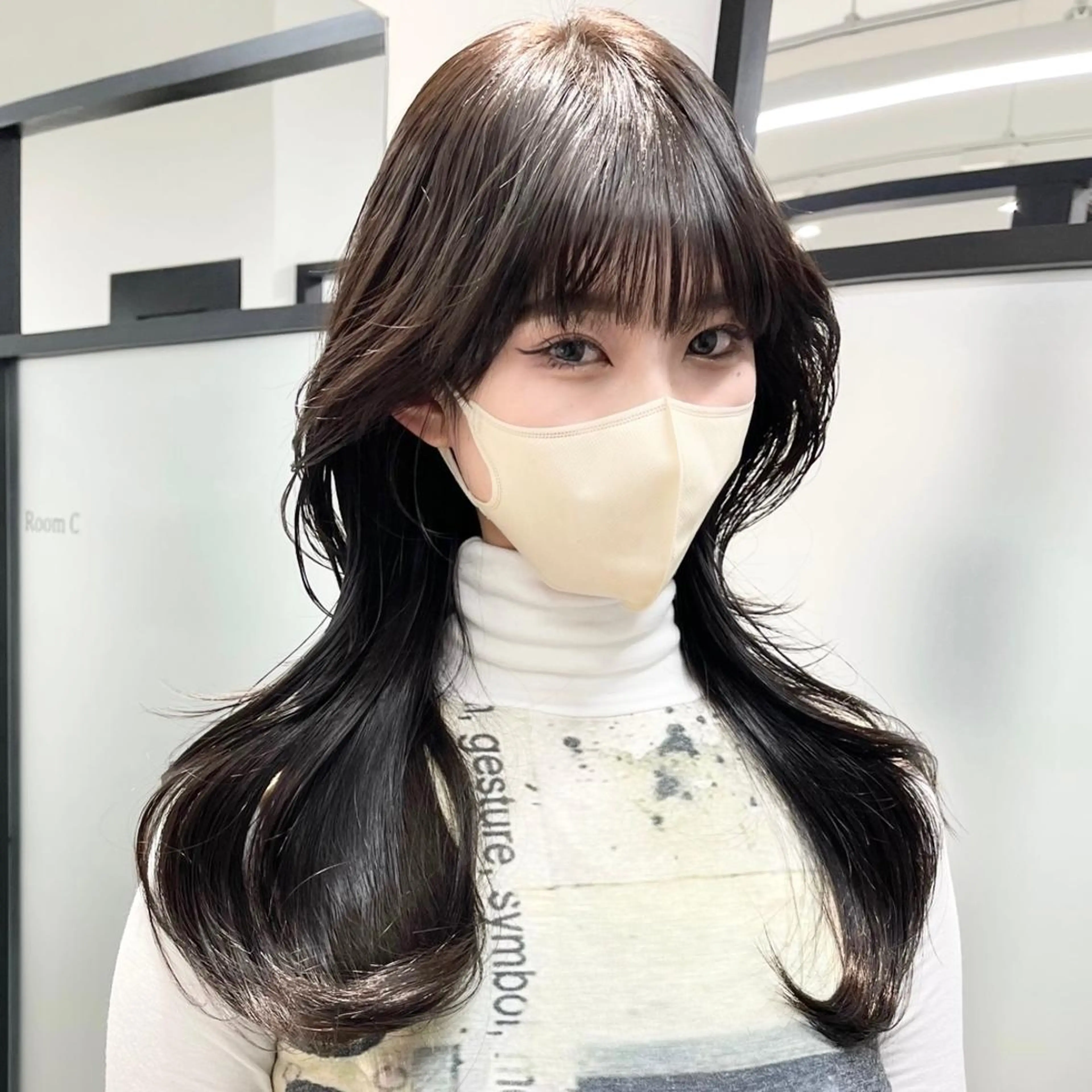 ロング くびれヘア レイヤーカット ヘアカラー 韓国レイヤーカット 髪質改善▫️水野有真のヘアスタイル