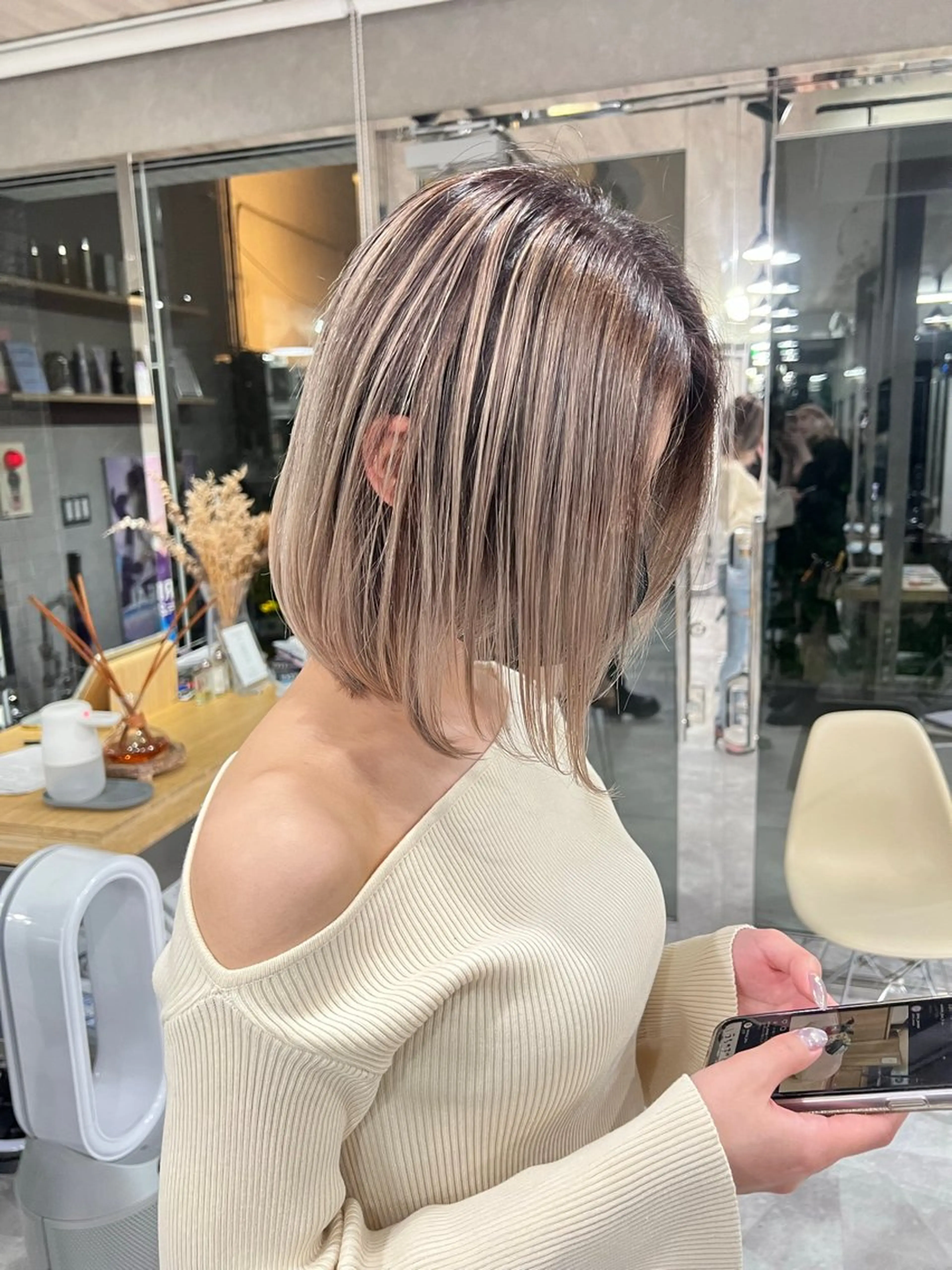 ミディアム レイヤーカット REDEAL SHIBUYA所属・maya/レイヤー カット/ミインパーマのヘアスタイル