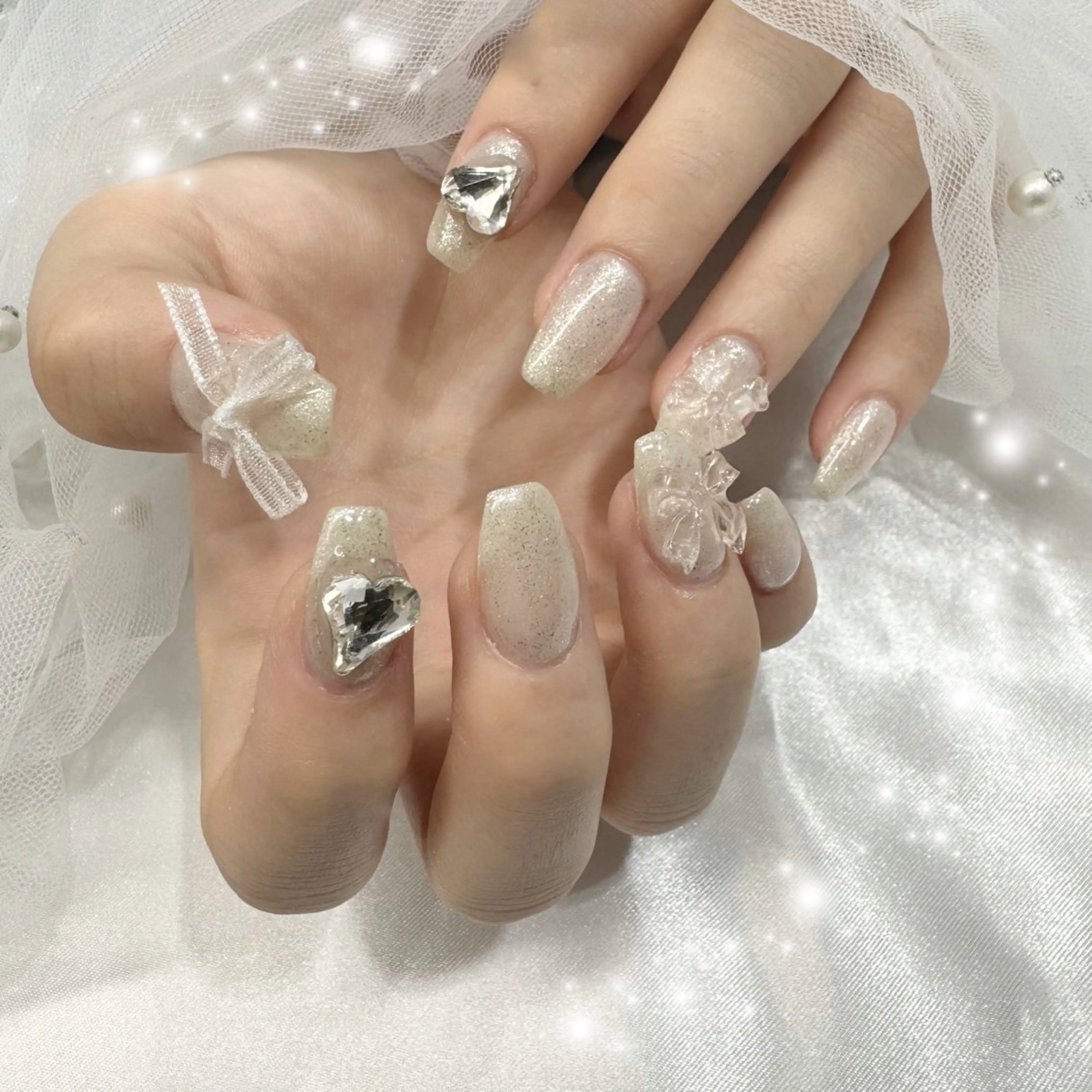 ネイル ハート ラメ(グリッター) ワンカラーネイル リボン ワンホンネイル 💫fein. nail💫のネイルデザイン