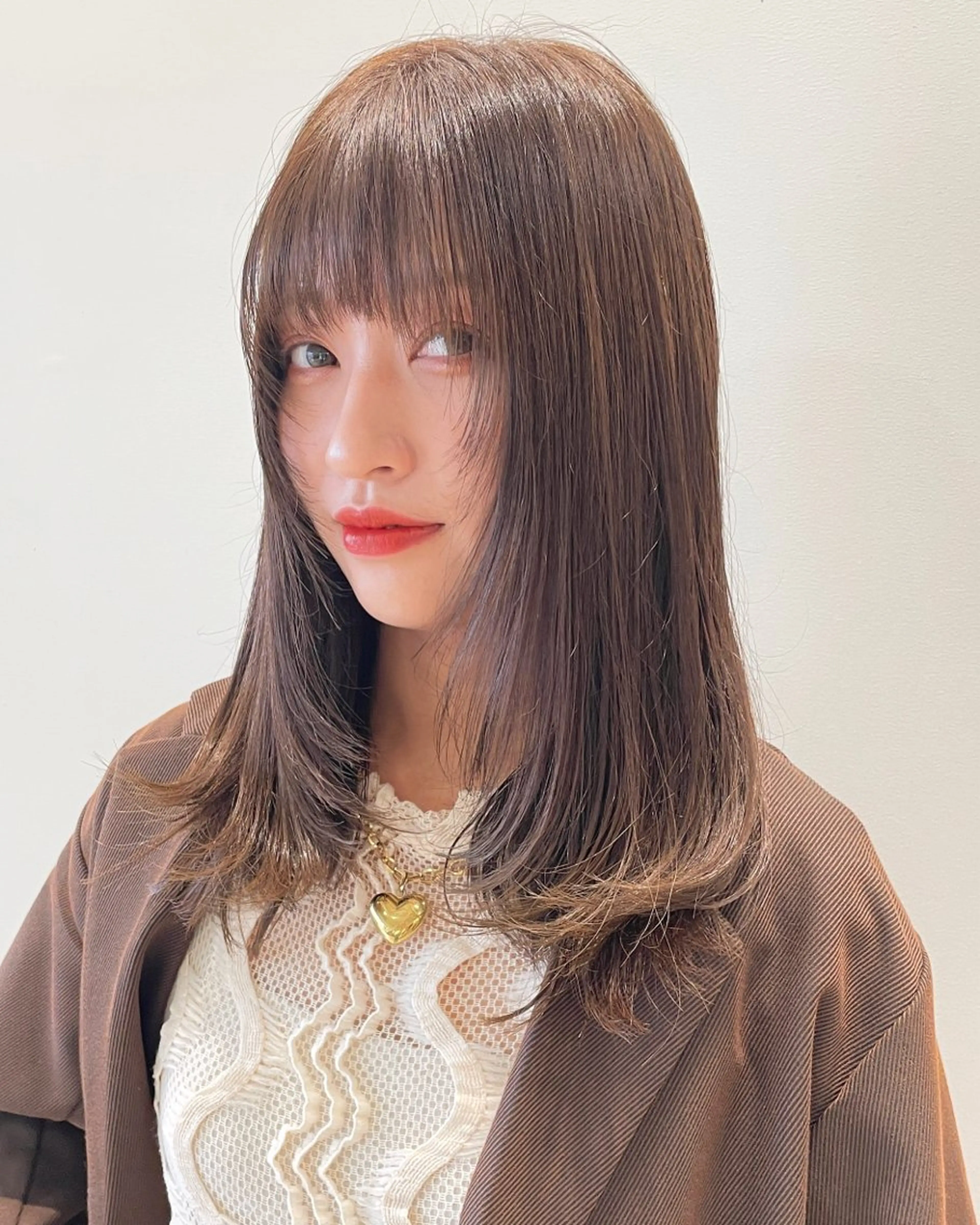 ミディアム ヘアカラー 安西 香利奈のヘアスタイル